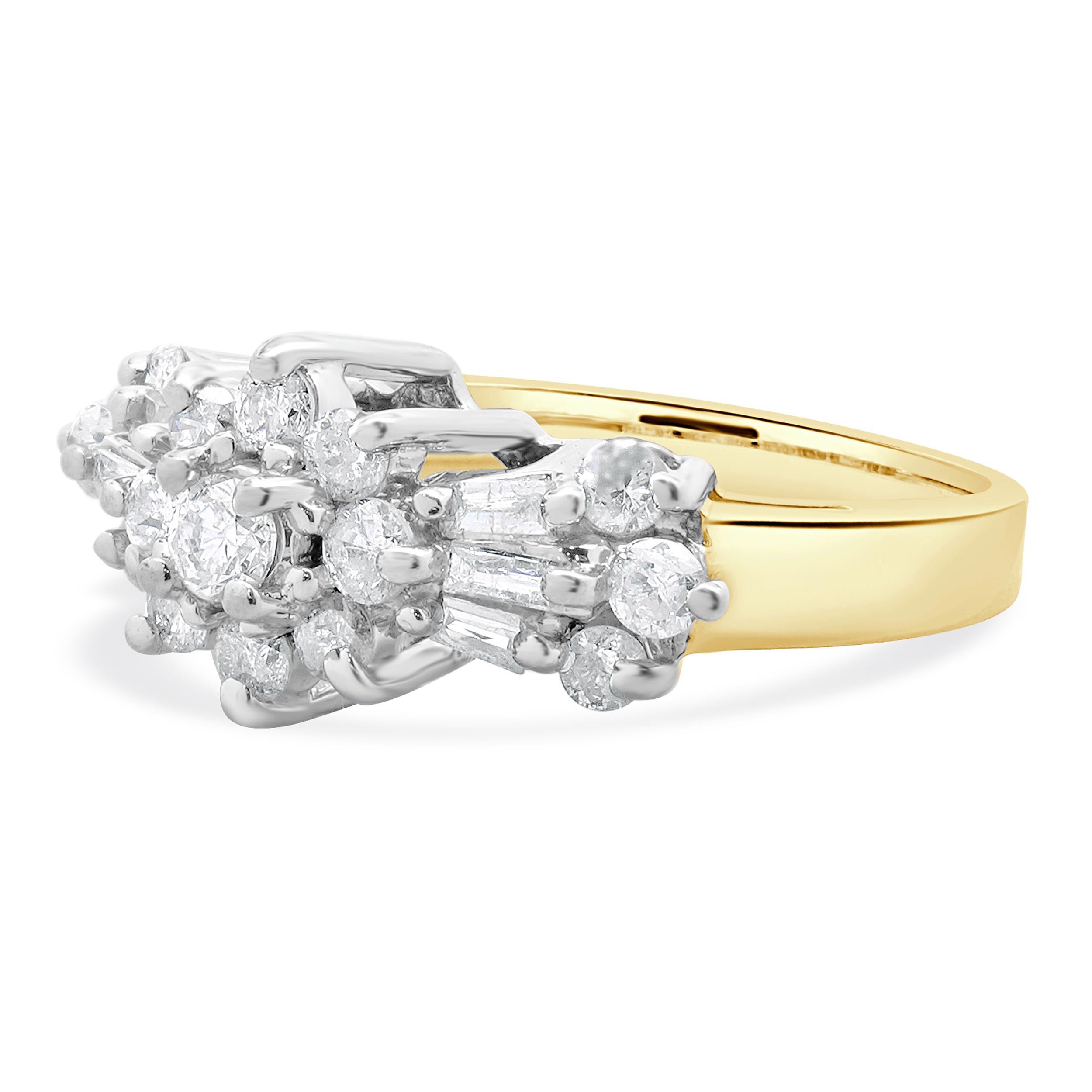 Concepteur : personnalisé
MATERIAL : Or jaune et blanc 10K
Diamant :  21 tailles rondes et baguettes = 0,60cttw
Couleur : H
Clarté : SI2-I2
Taille : 7 tailles disponibles 
Poids : 4.53 grammes
