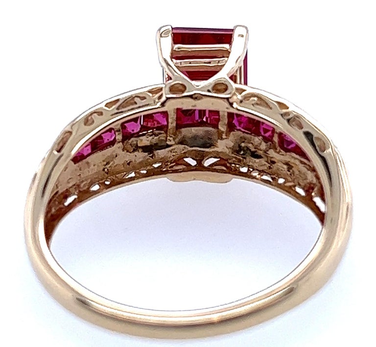 10 Kt Synthetic Ruby Ring For Sale at 1stDibs