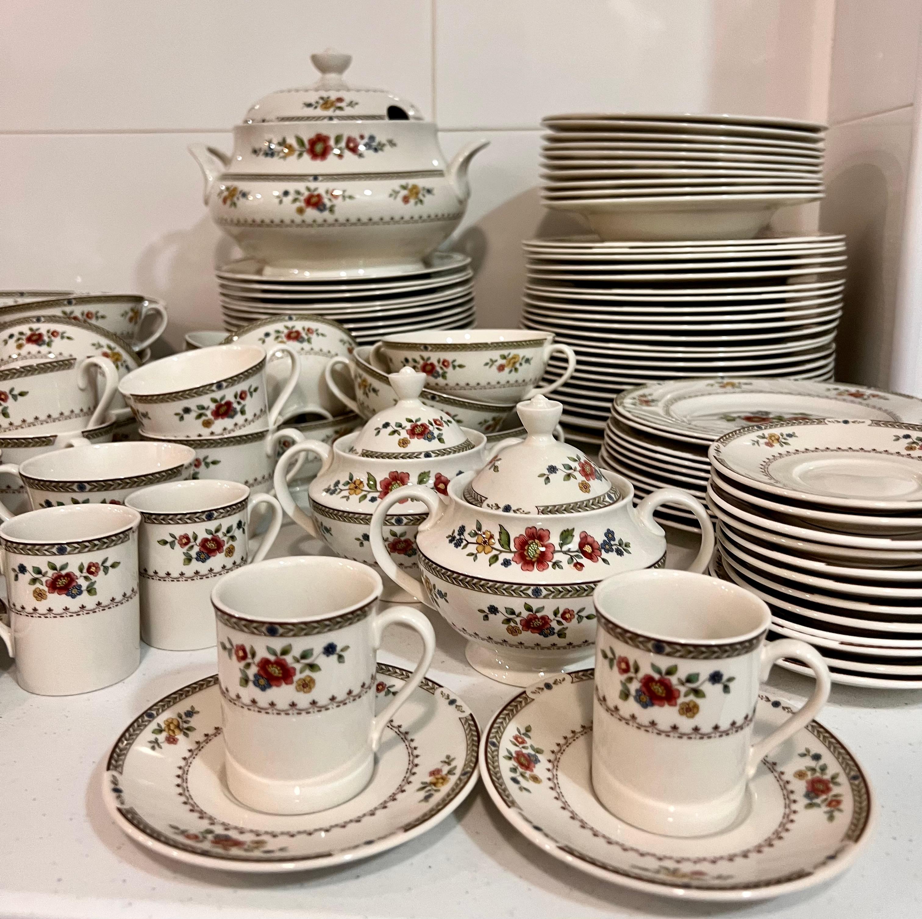 Große Salatbesteckschale aus Veilchenholz von Royal Doulton im Angebot 9