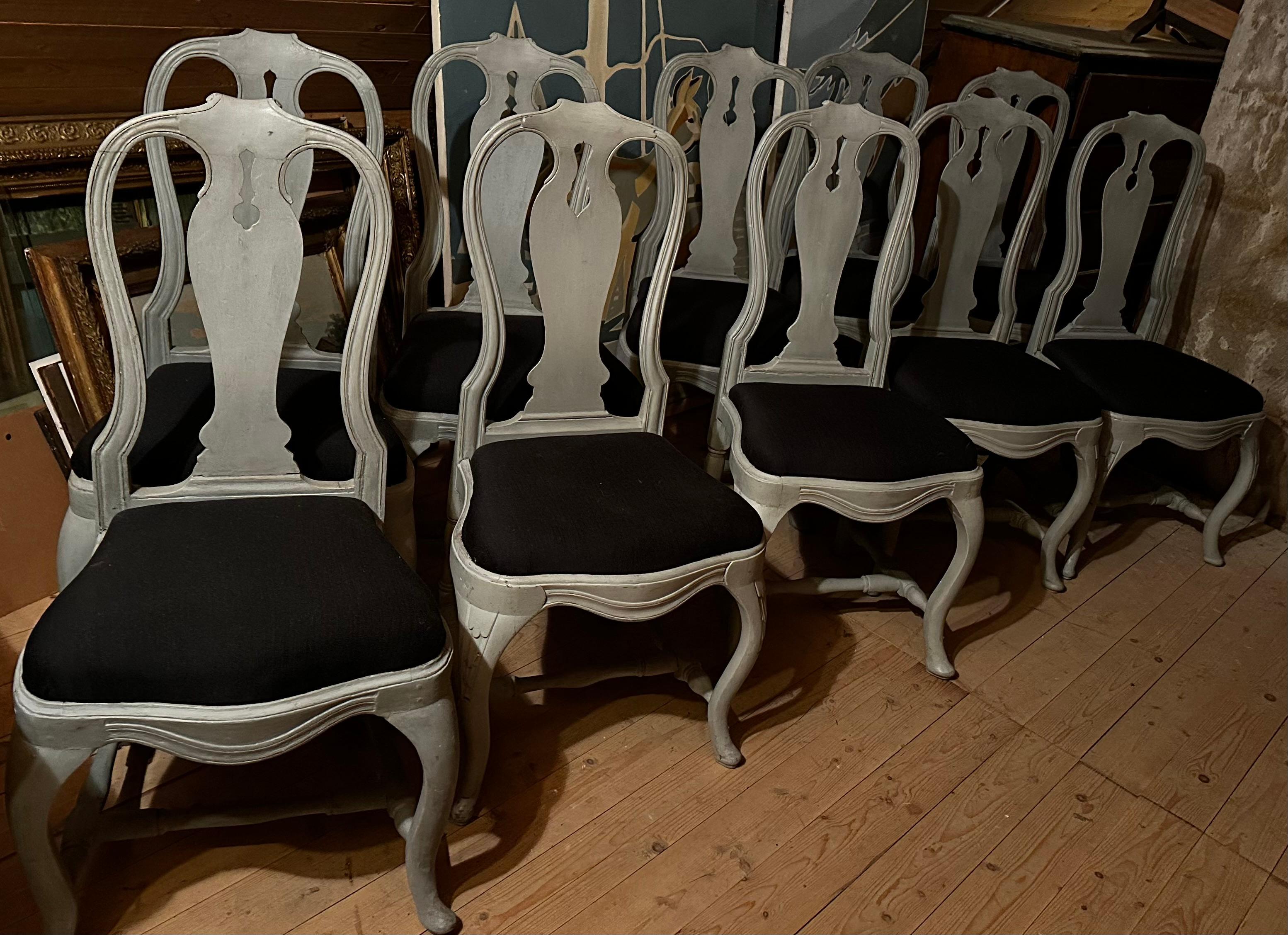 10 Rokoko-Stühle des späten 18. Jahrhunderts, hergestellt in Stockholm im Angebot 1