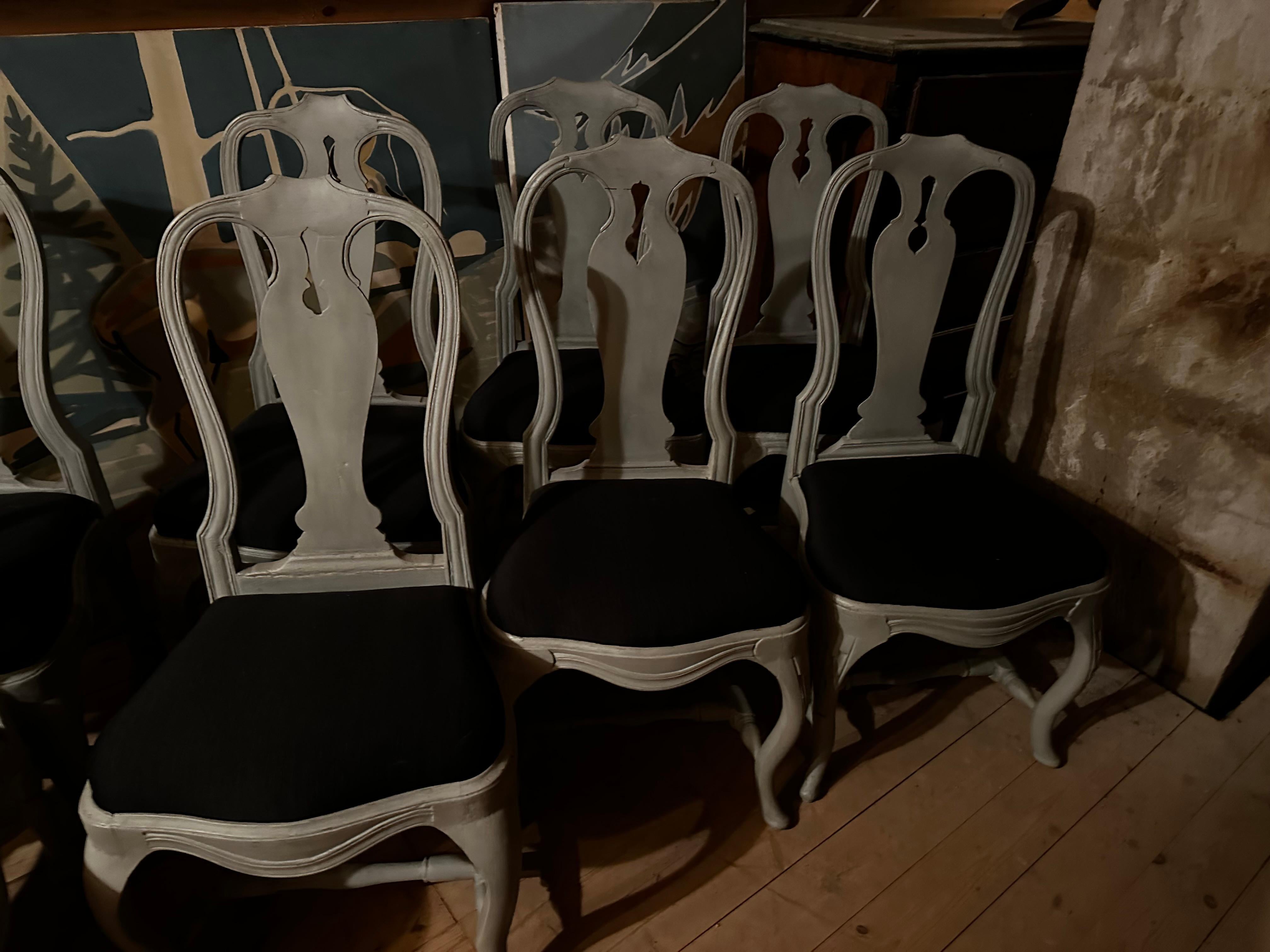 10 Rokoko-Stühle des späten 18. Jahrhunderts, hergestellt in Stockholm im Angebot 3