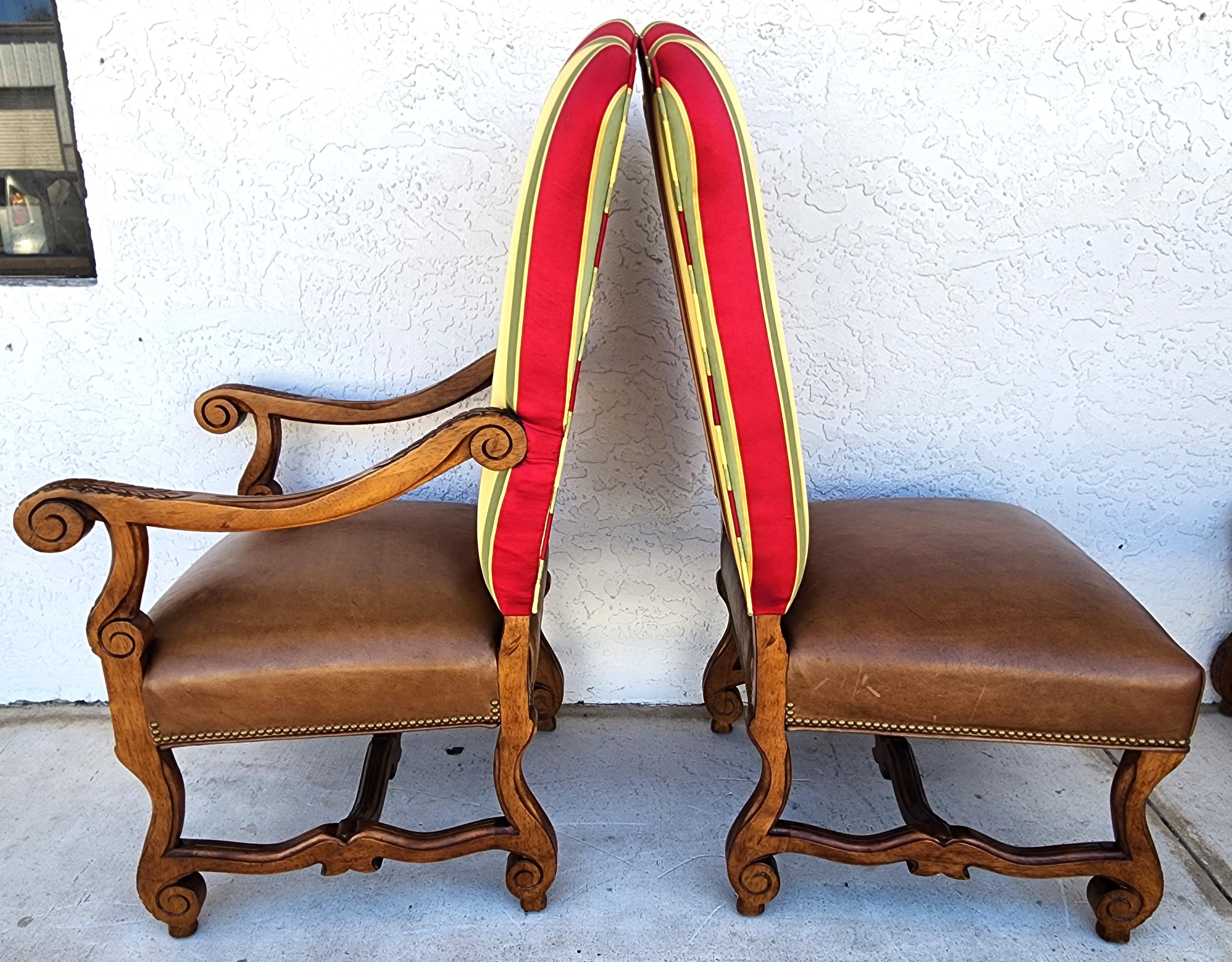 Coton 10 chaises de salle à manger Louis XIII en os de mouton par Century Furniture en vente