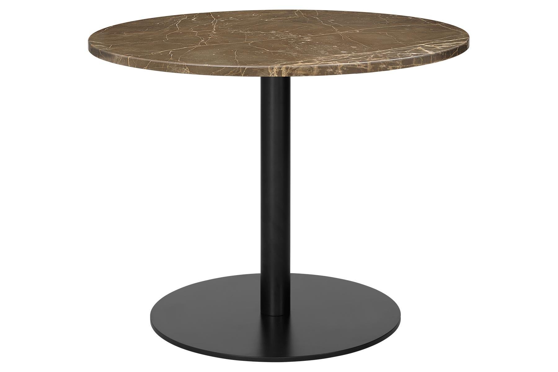 Danois Grande table de salon ronde 1,0, base ronde et noire, en marbre en vente
