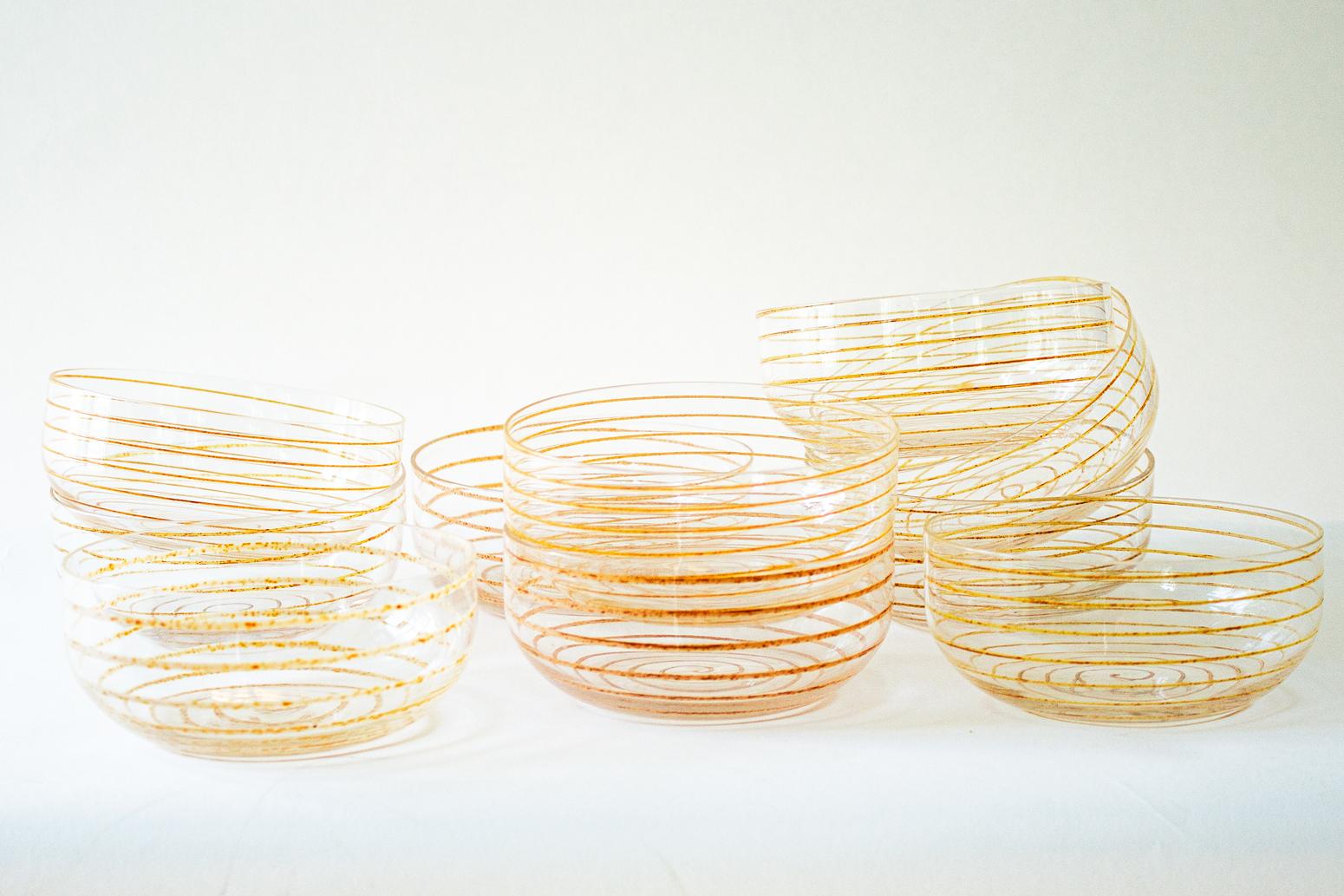 Mid-20th Century 10 Mid-Century Modern Cenedese Murano Glass Serving Bowls with Spiral For Sale