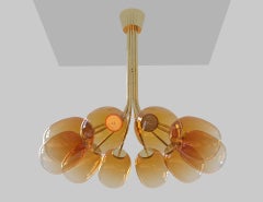 10 Modulaler Candy-Kronleuchter mit mundgeblasenem Glas und Messing