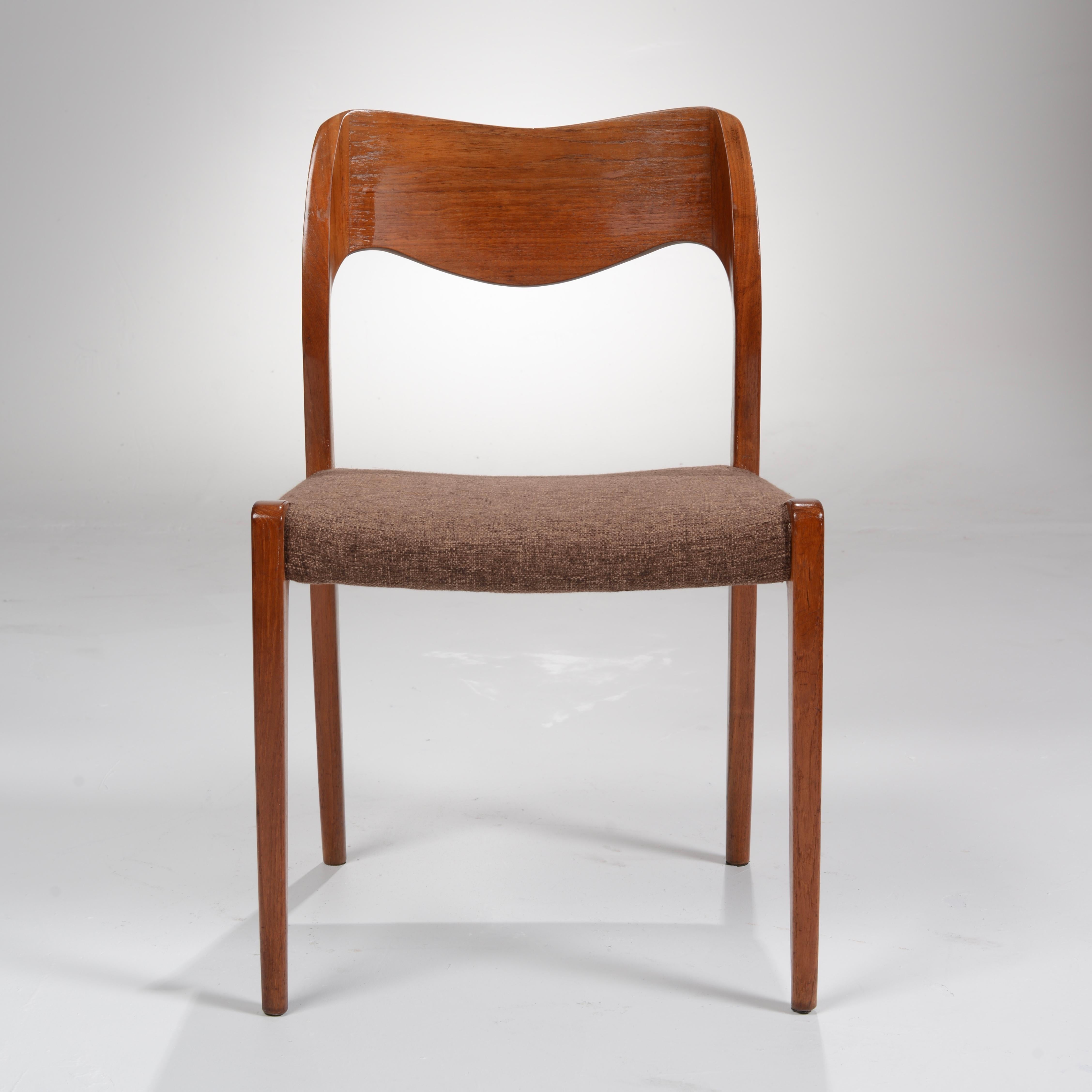 Teck 10 chaises de salle à manger Niels O. Møller, modèle 71 de J.L. Møllers Møbelfabrik au Danemark en vente