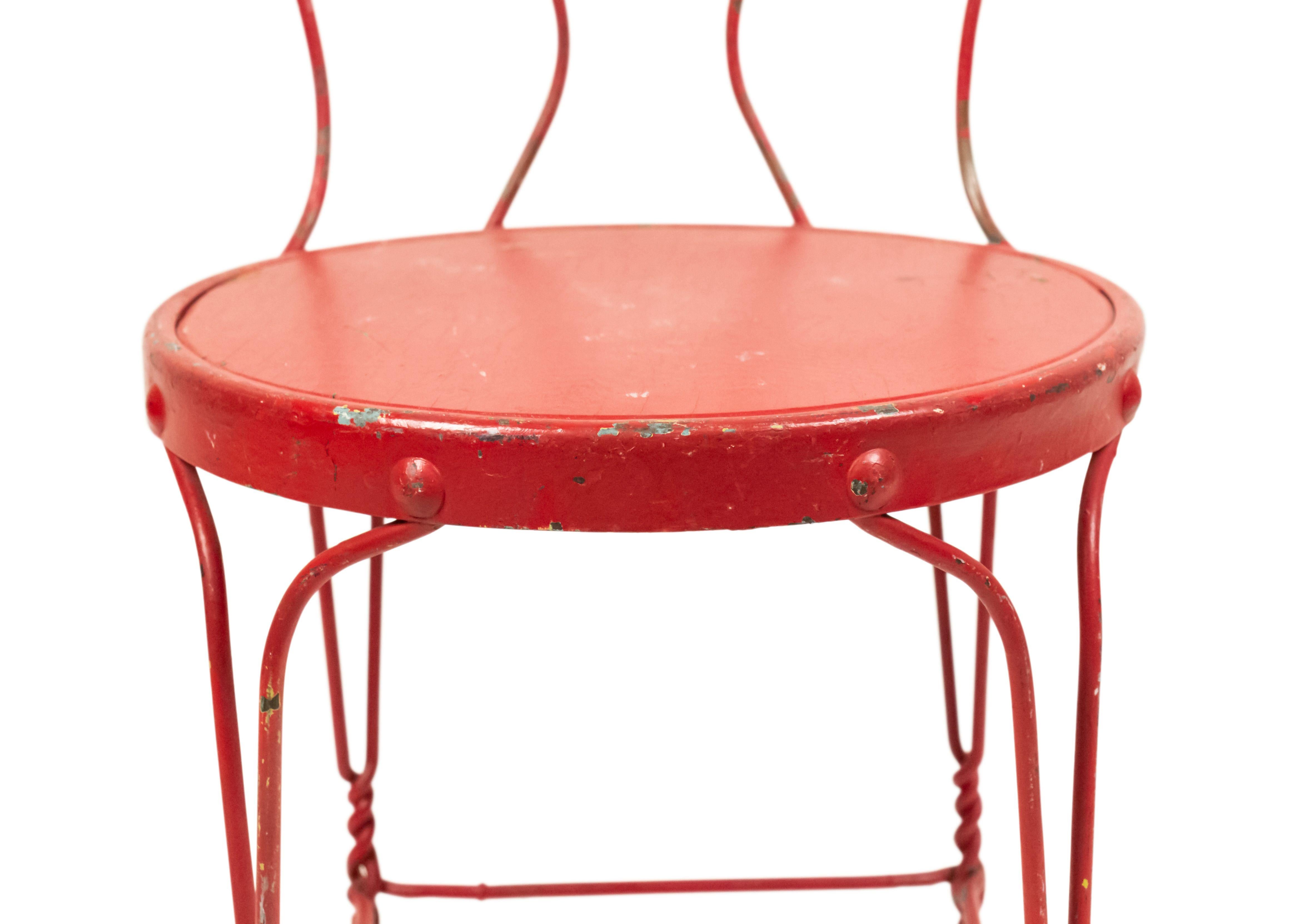 10 Outdoor Painted Wire Chairs In Good Condition For Sale In Queens, NY