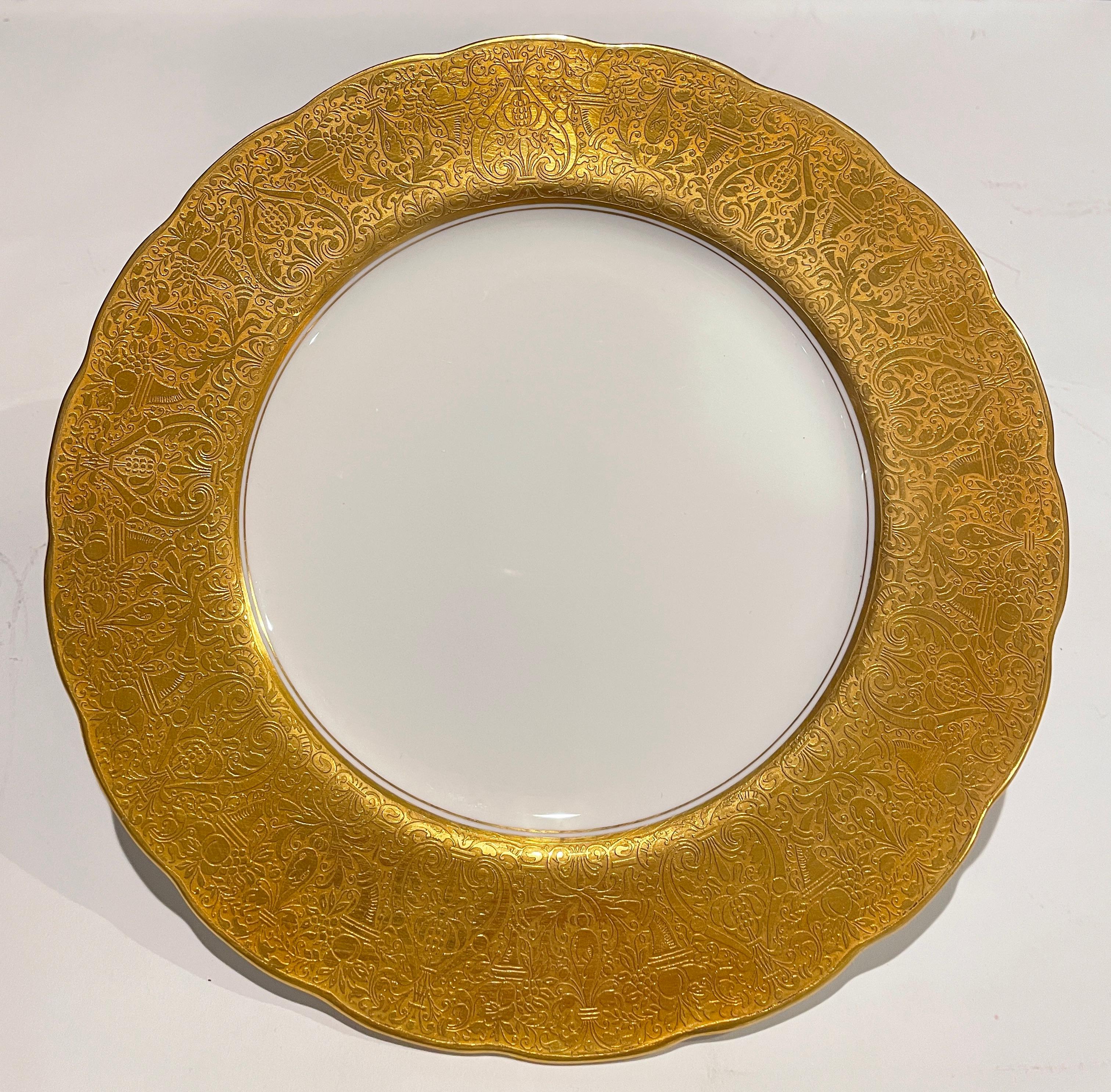 Beaux Arts 10 Ovington New York Gilt Dinner Plates  For Sale