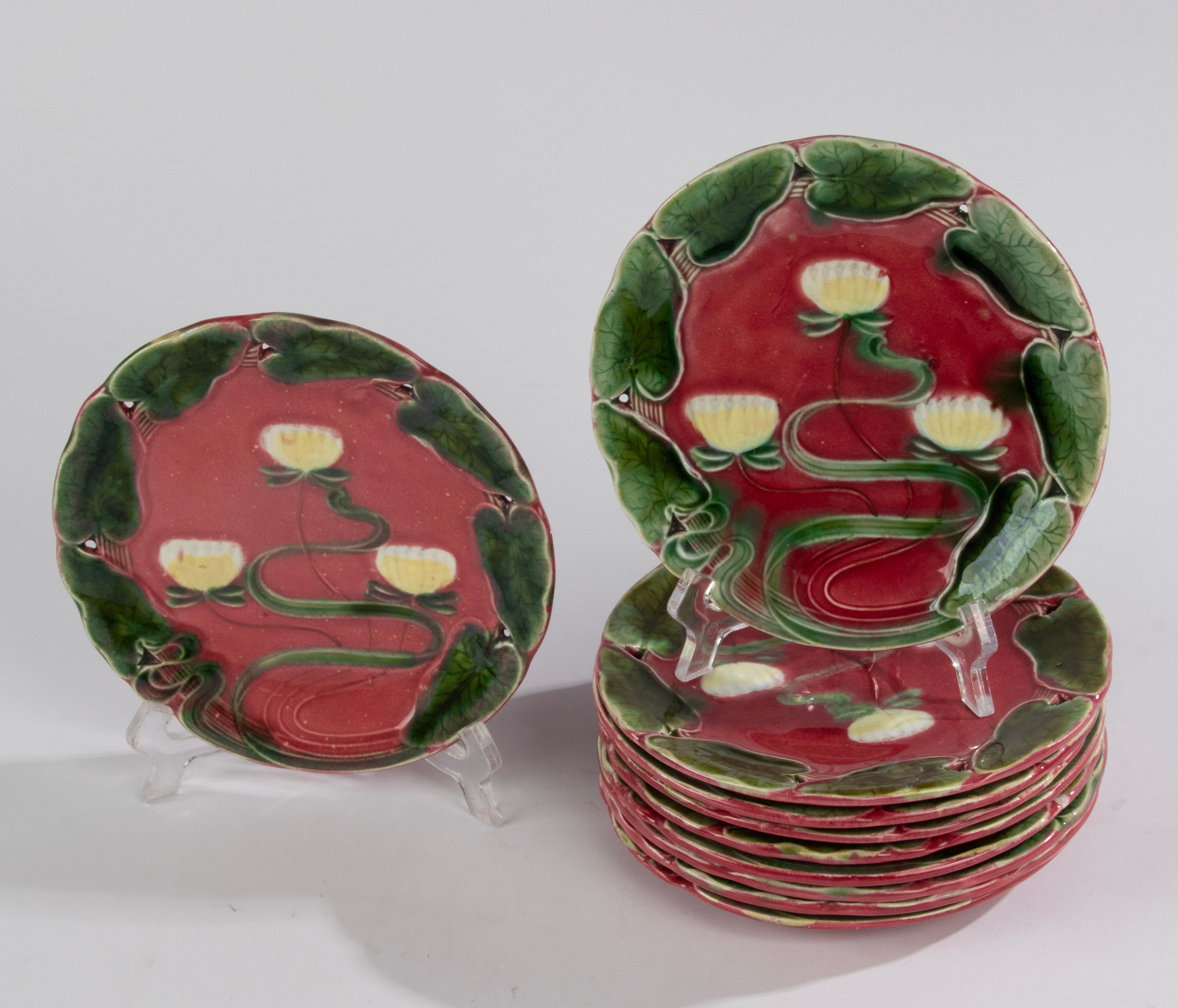 10-Piece Set Majolica Art Nouveau Plates - Water Lilly Pattern - Villeroy & Boch For Sale 5