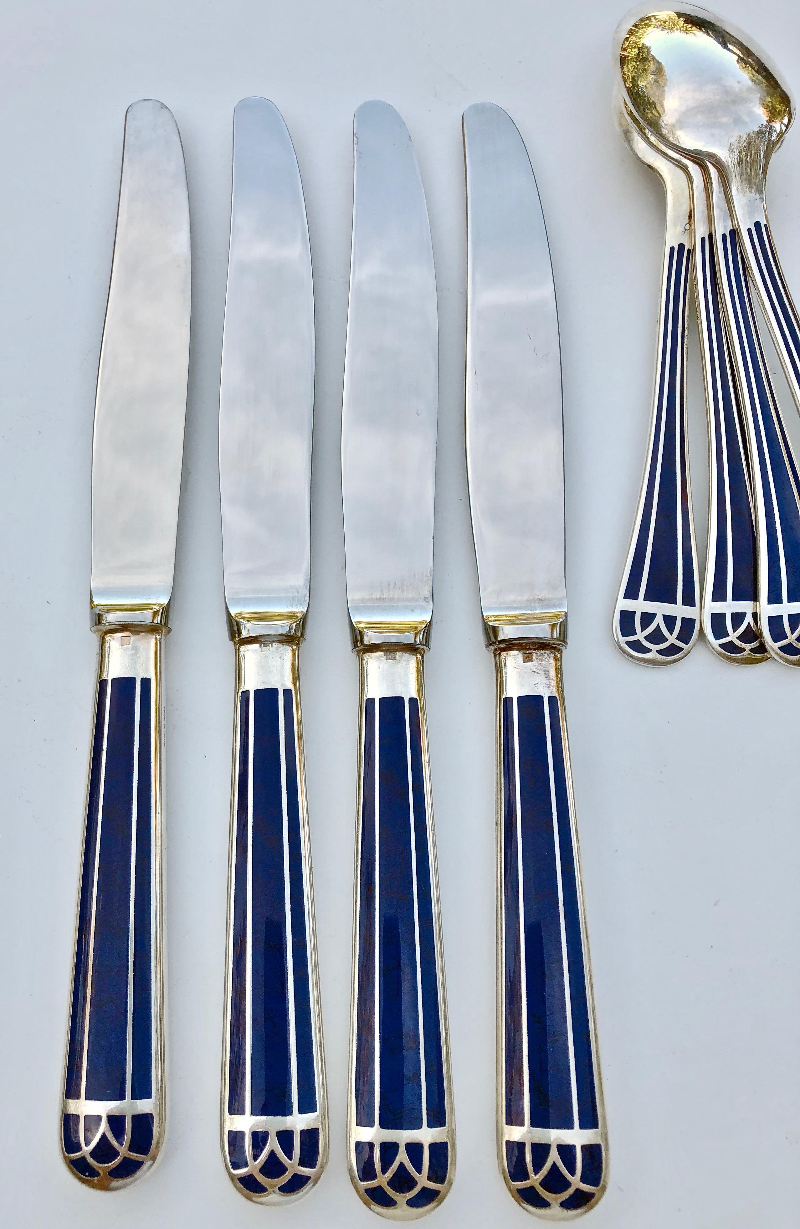 20ième siècle Ensemble de 10 pièces de Christofle Talisman Bleu en laque chinoise et argent plaqué