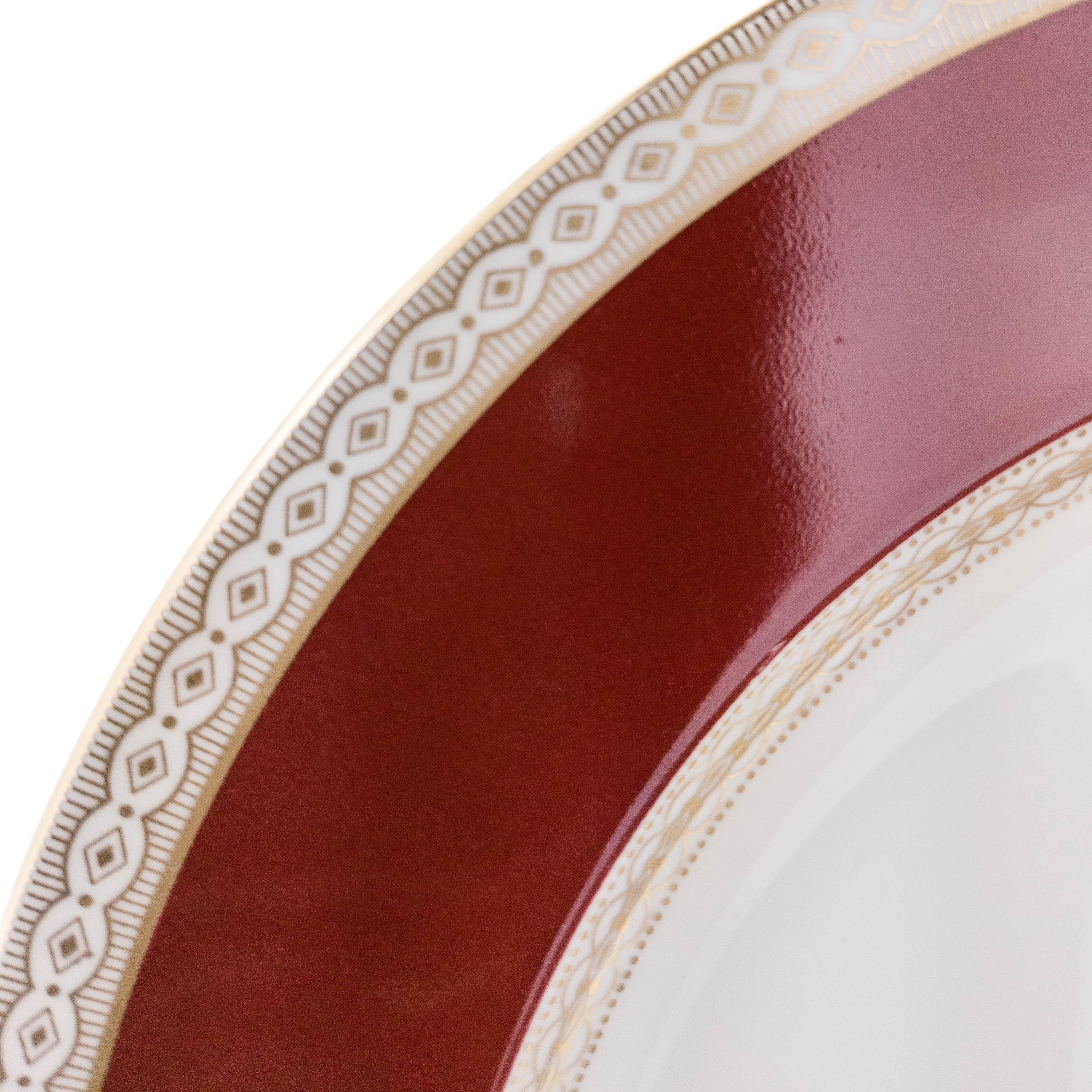 Hand-Crafted 10 Royal Bavaria Ruby and Gold Dinner Plates, Antique, circa 1920