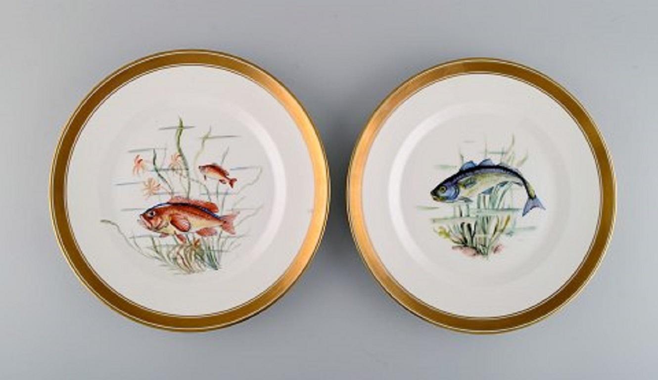 Mid-20th Century 10 Royal Copenhagen Porcelain Fish Plates with Hand-Painted Fish Motifs For Sale