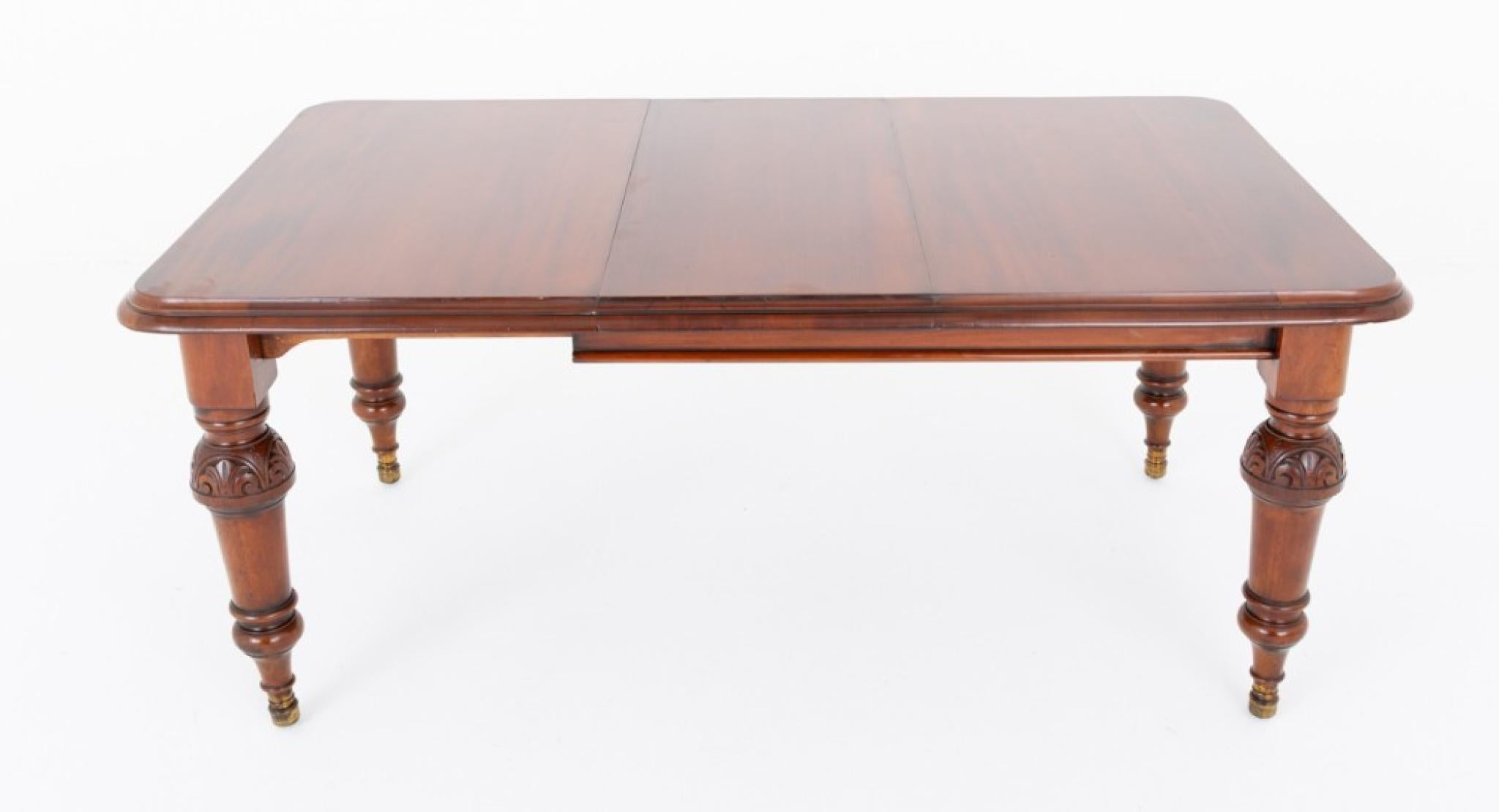 10 Seater Victorian Dining Table Extending Mahogany 1860 In Good Condition For Sale In Potters Bar, GB