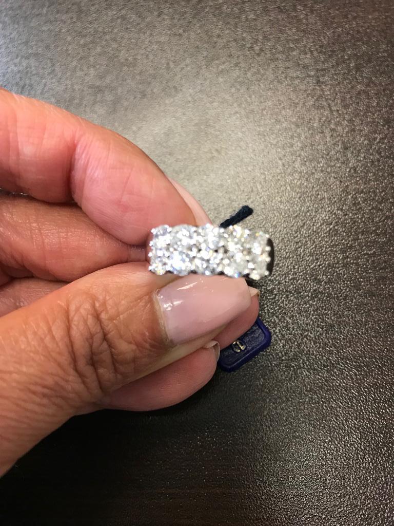 10-Stein-Diamant-Ring Halbmond 2 Row (Moderne) im Angebot