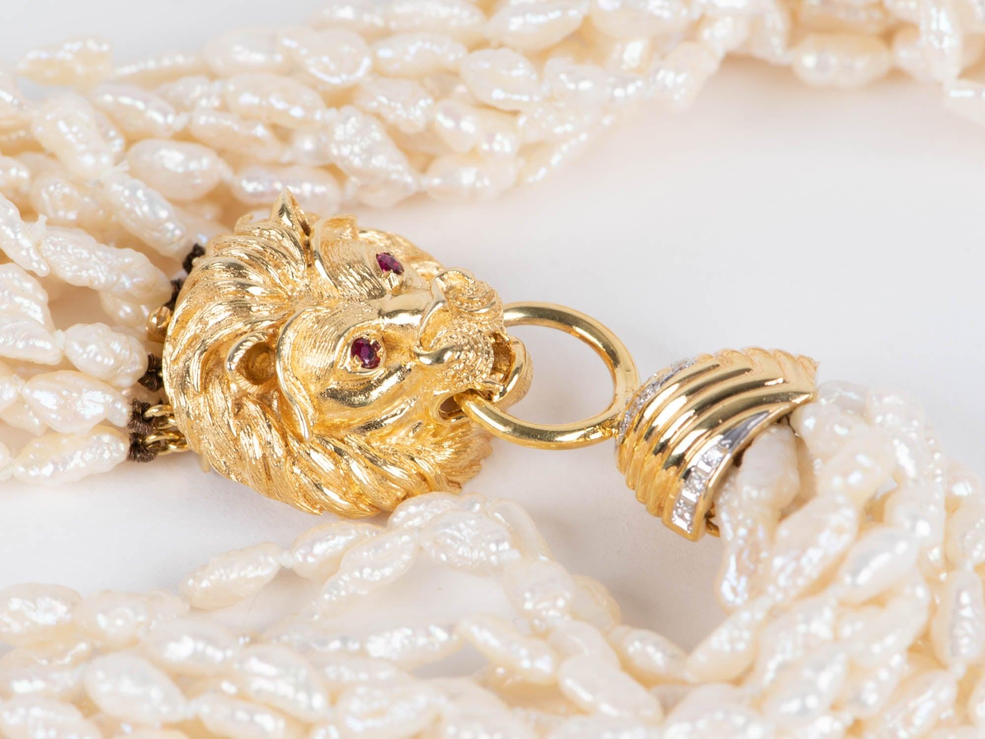 Collana di perle a 10 fili con chiusura a testa di leone in oro 14K con diamanti In condizioni buone in vendita a Osprey, FL