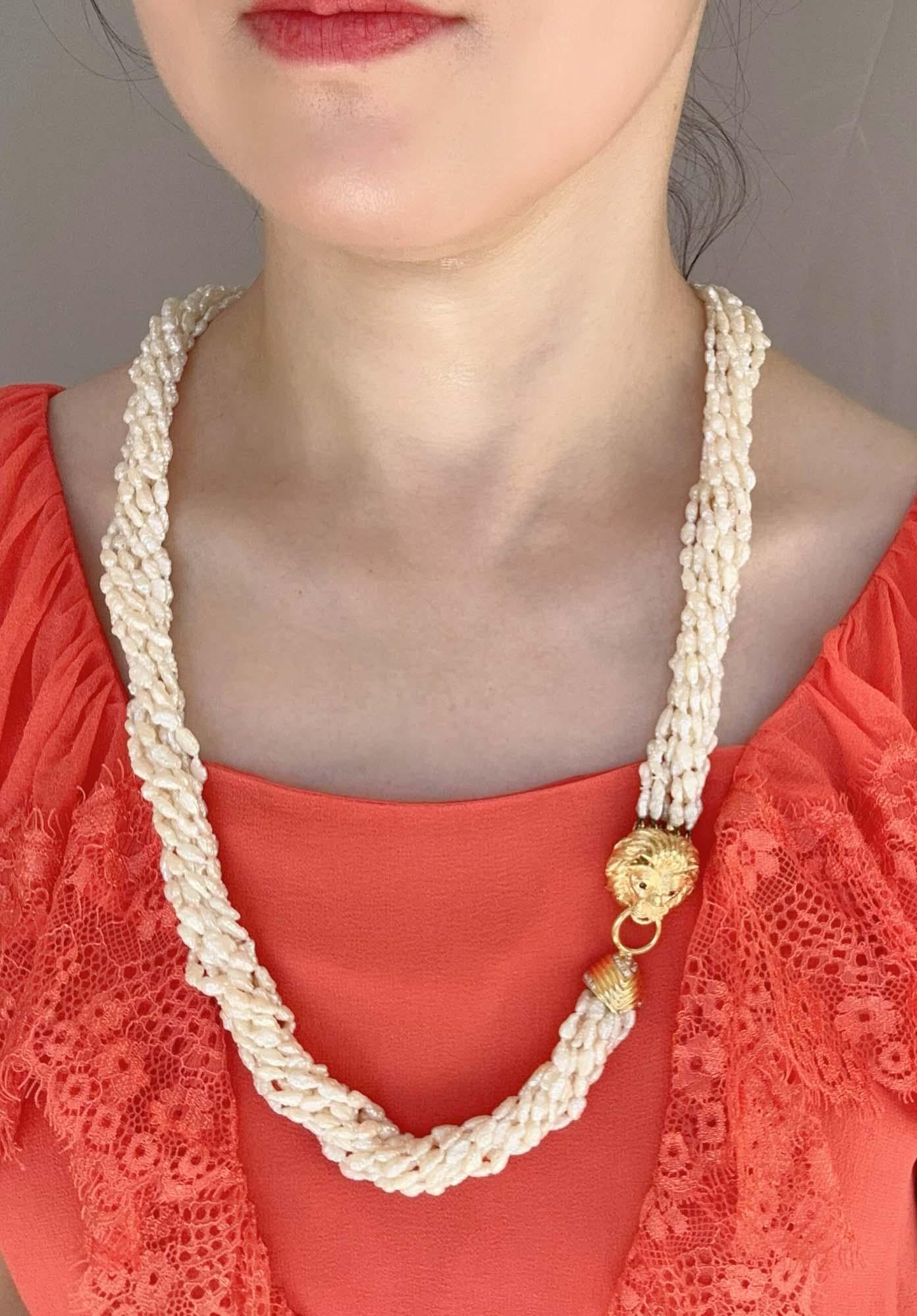 Collana di perle a 10 fili con chiusura a testa di leone in oro 14K con diamanti in vendita 3