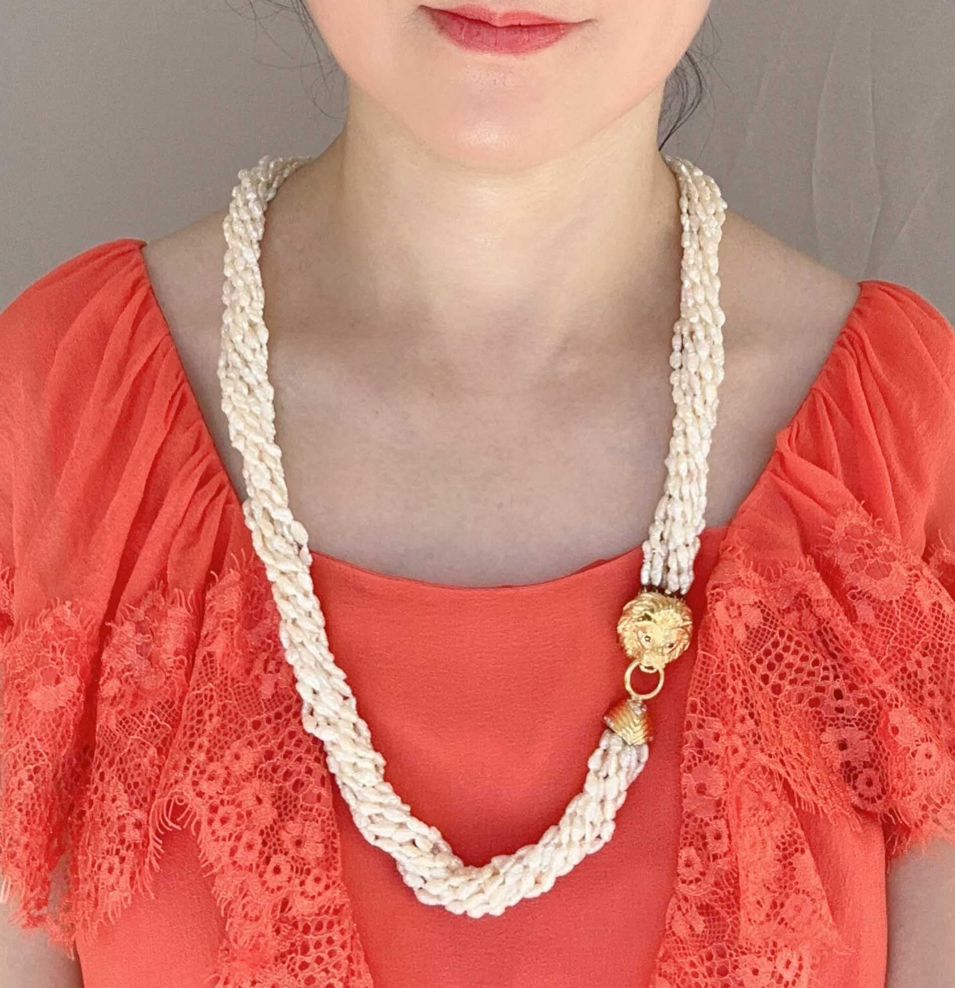 Collana di perle a 10 fili con chiusura a testa di leone in oro 14K con diamanti in vendita 4