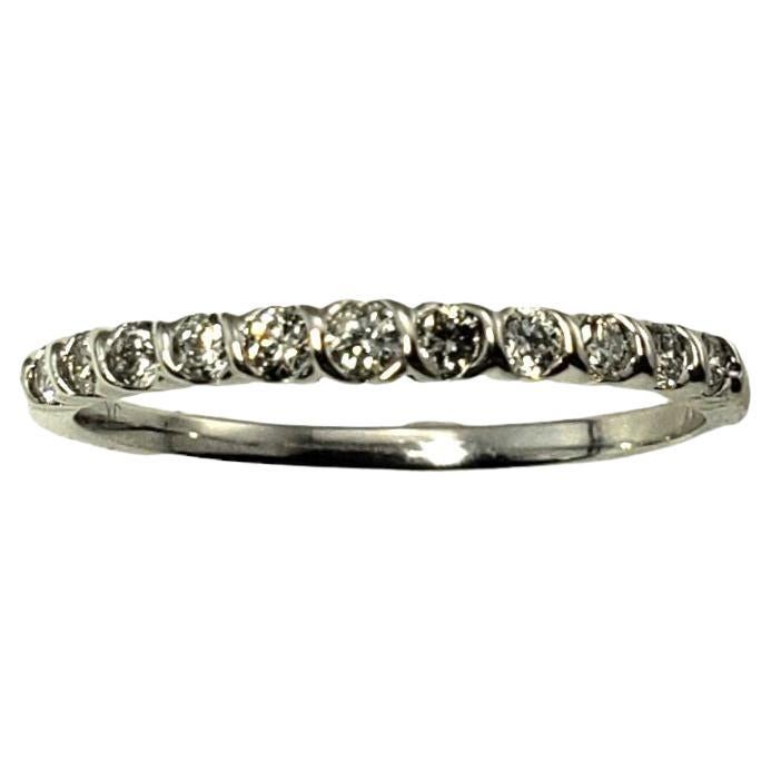  10 White Gold and Diamond Band Ring Size 7 For Sale