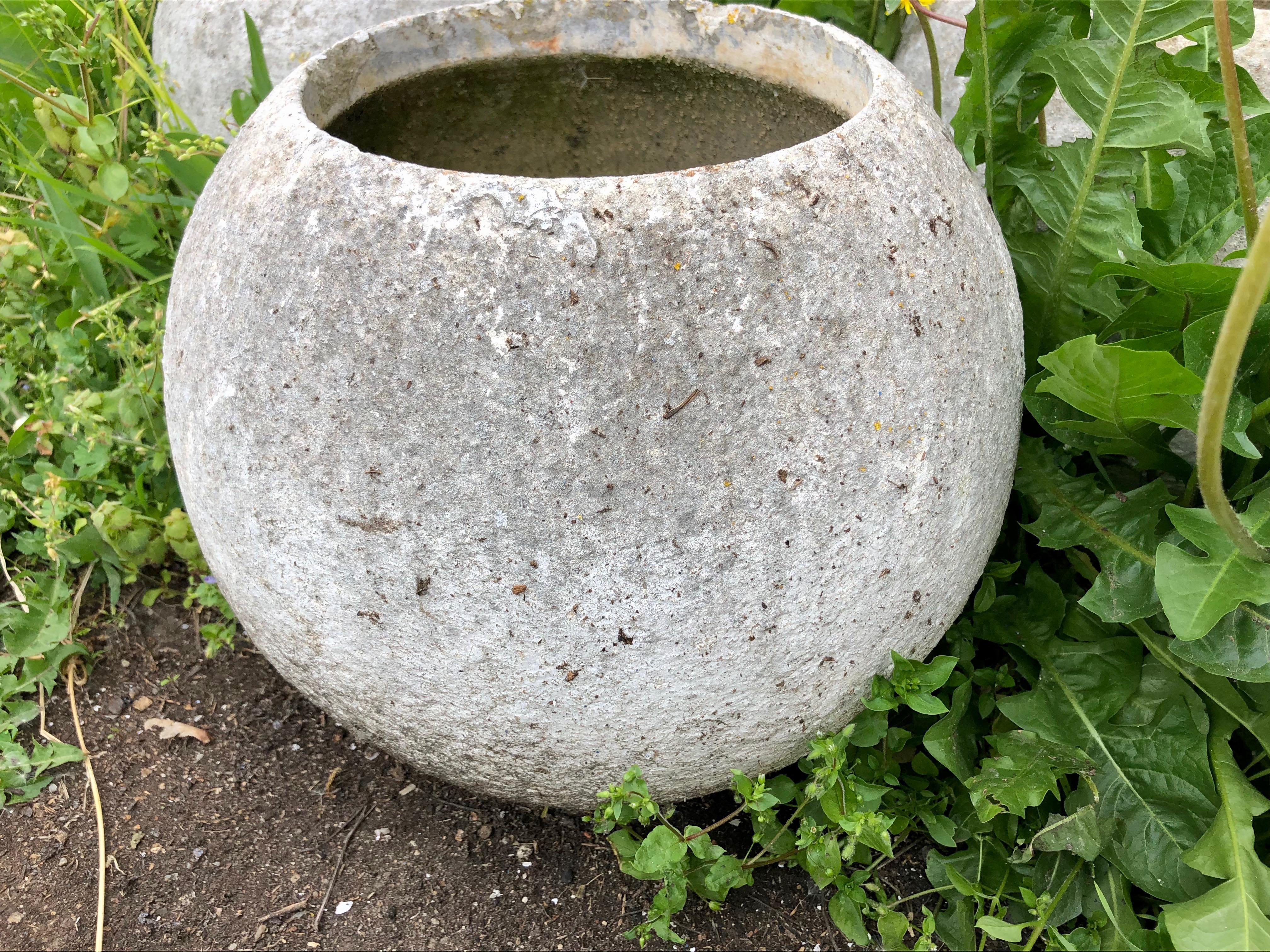 Willy Guhl Concrete Ball Planters In Good Condition In Los Angeles, CA