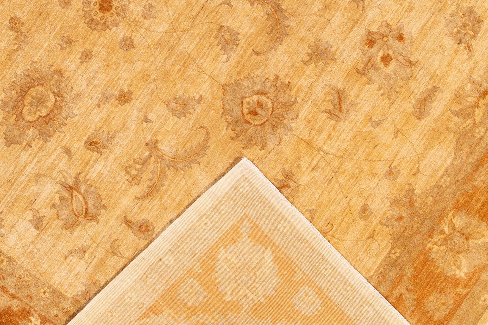 10 x 11 Contemporary Indian Peshawar Handmade Floral Wool Rug In Tan (Moderne) im Angebot
