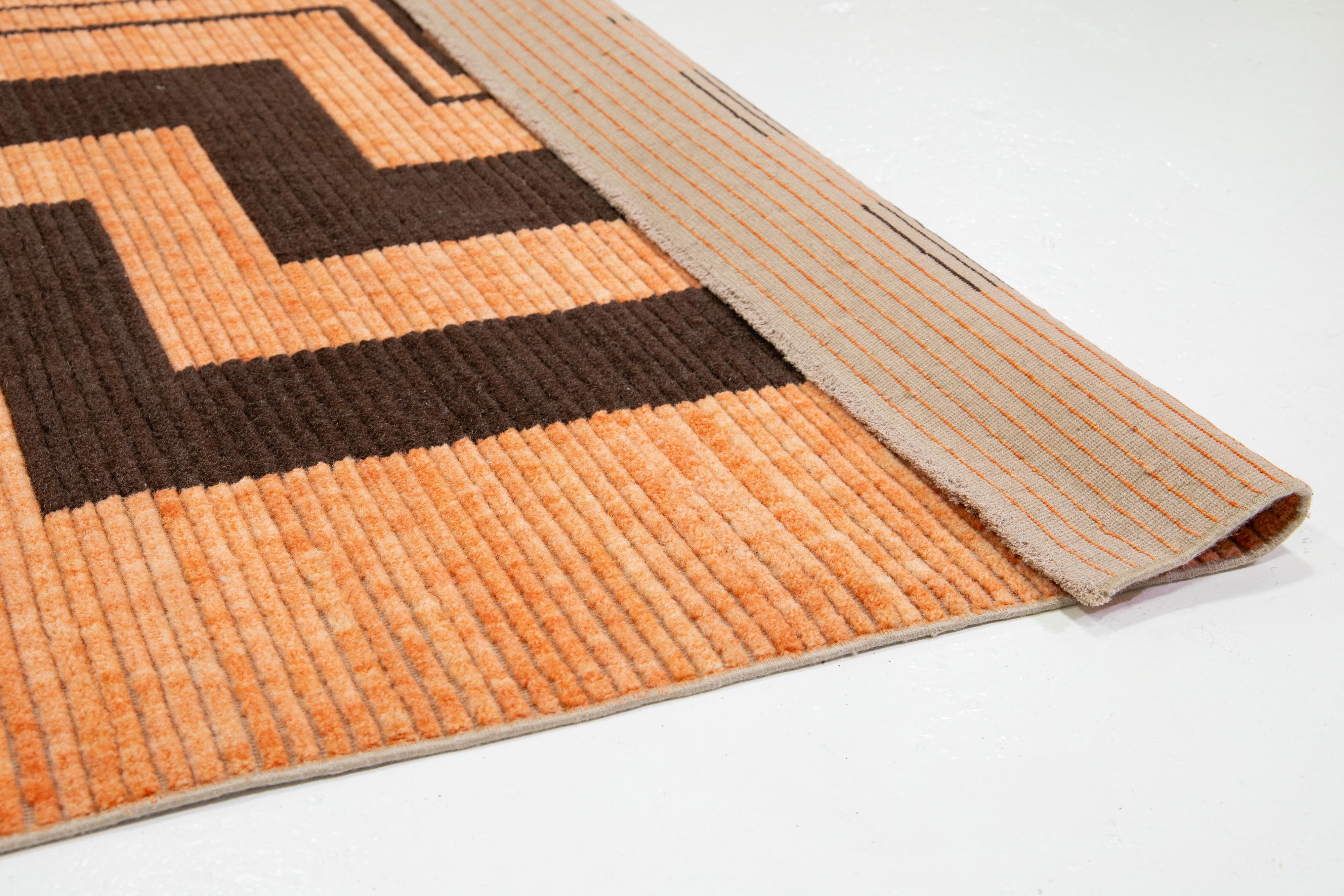 10 x 12 Moderner handgewebter, entworfener Wollteppich in Orange im Zustand „Neu“ im Angebot in Norwalk, CT
