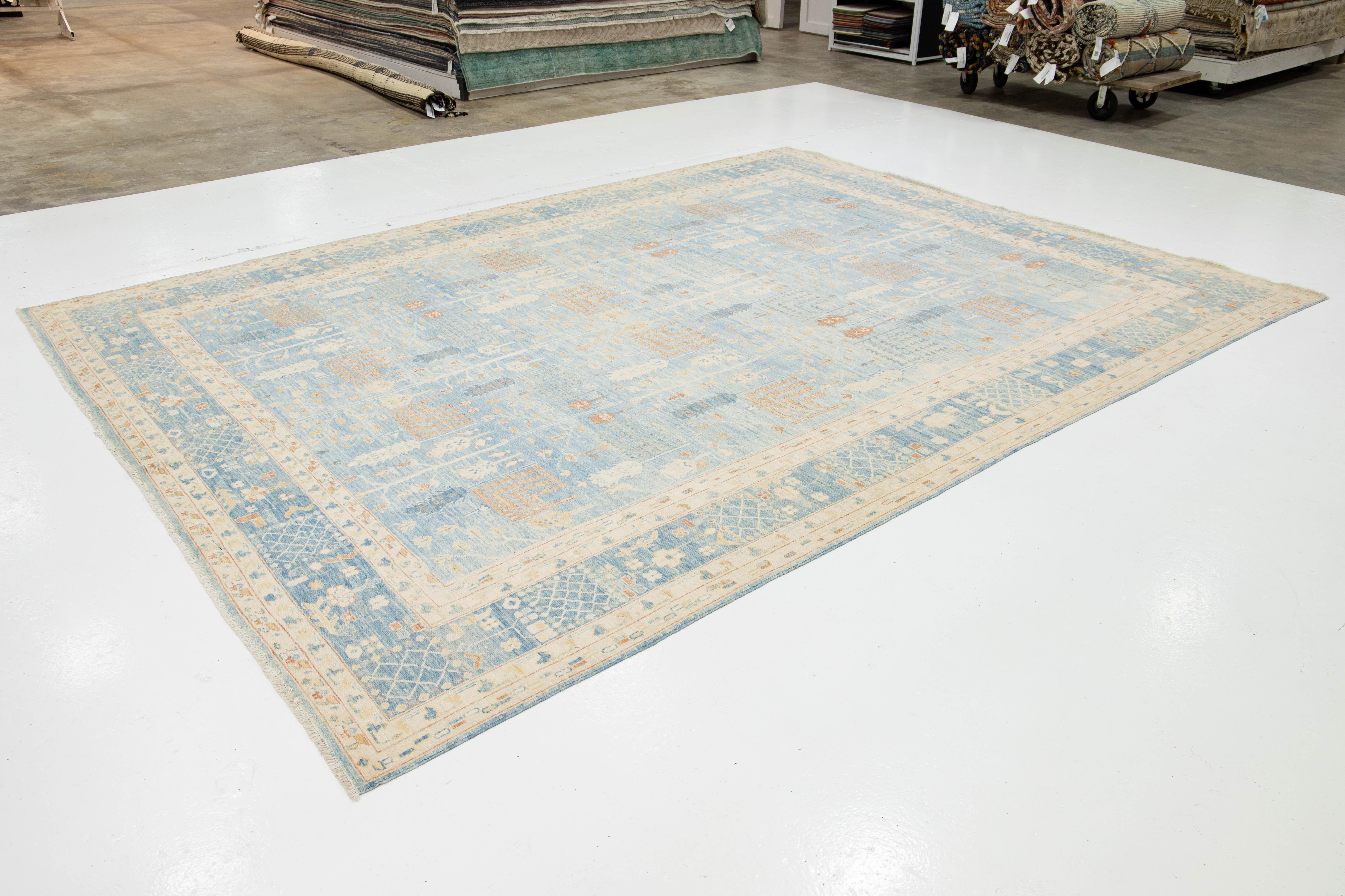 Khotan 10 x 13 Tapis contemporain en laine Design/One fait à la main en bleu clair en vente