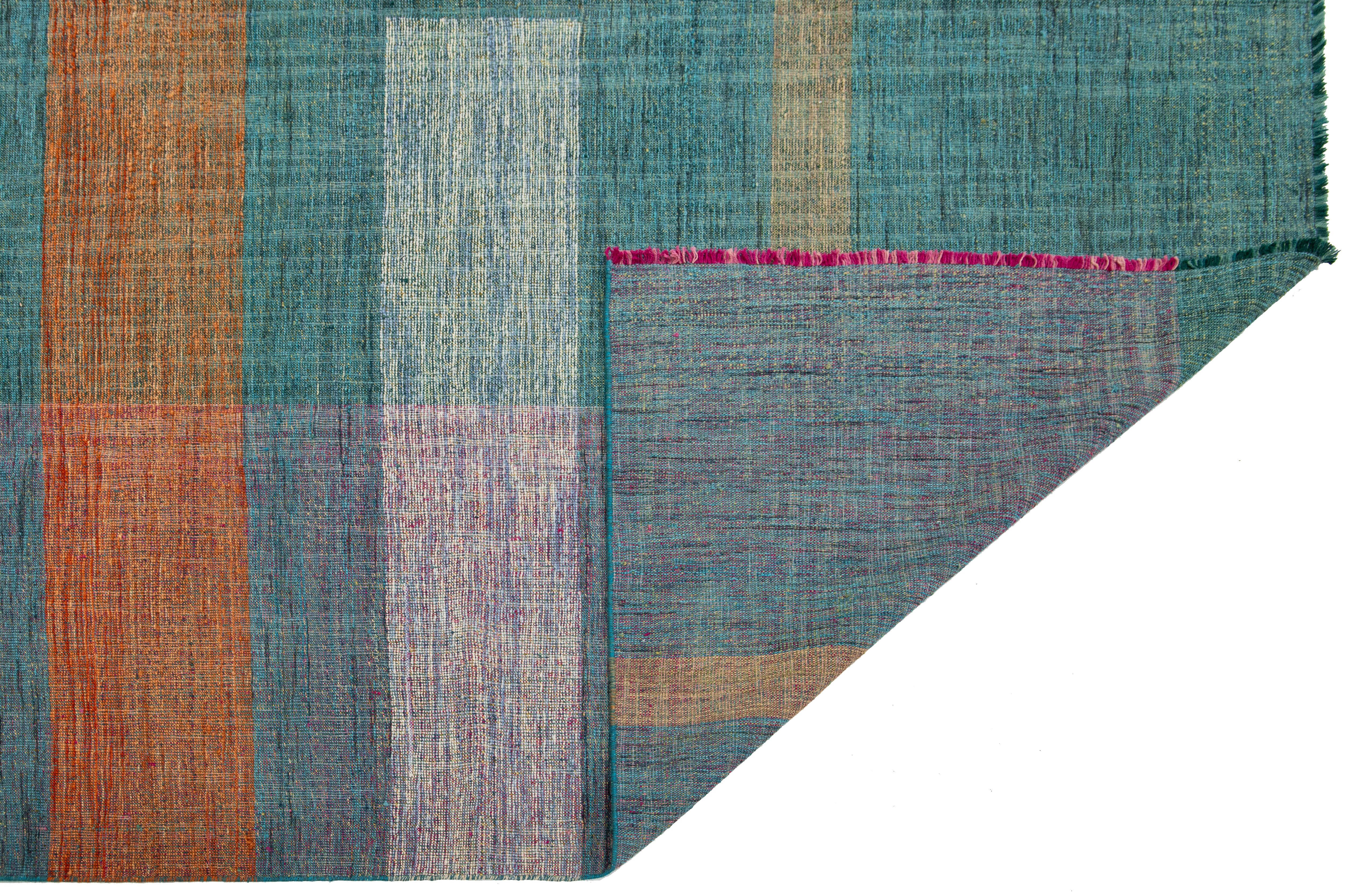 Indian 10 x 13 Contemporary Kilim Flatweave Teal Wool rug With Geometric Design For Sale