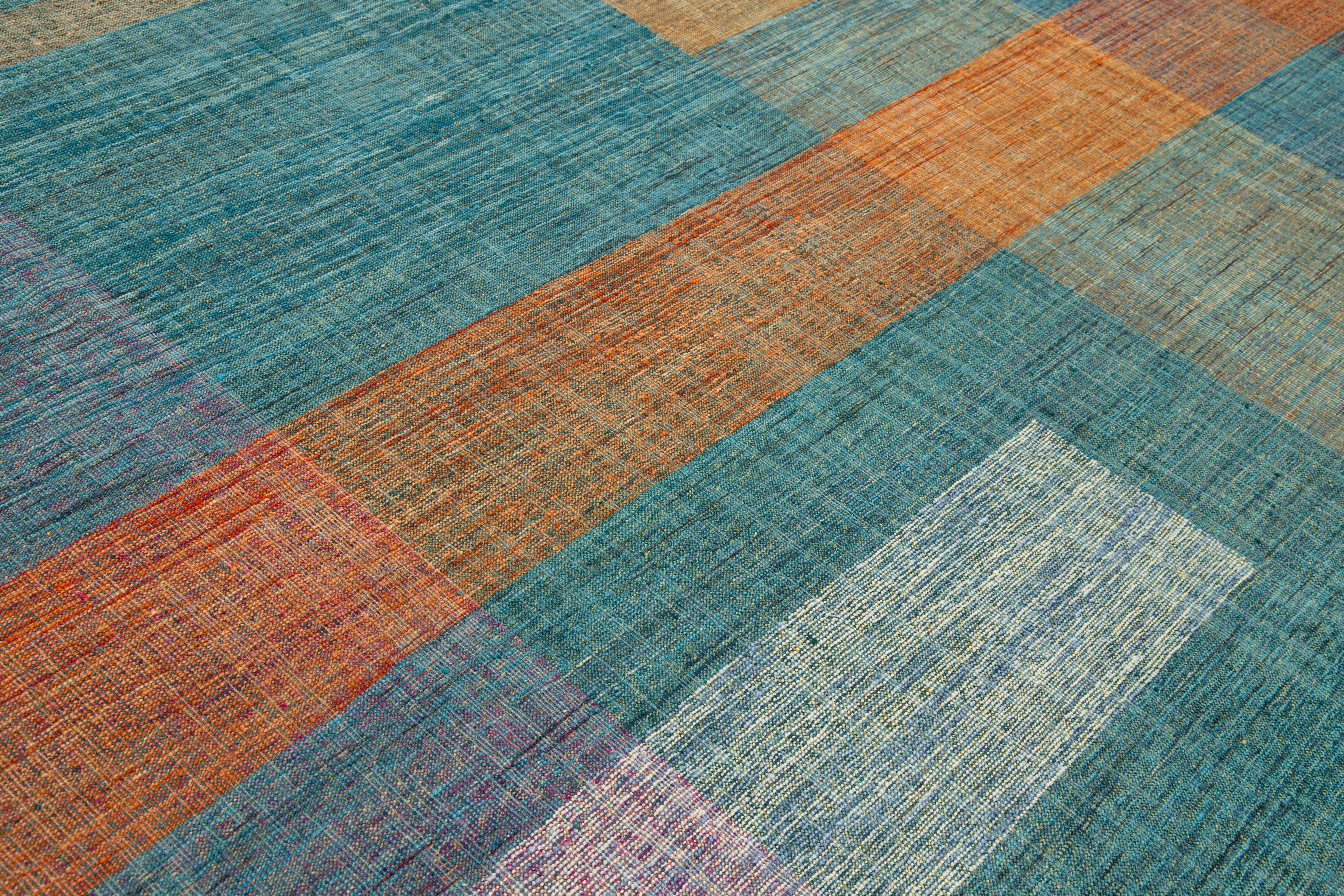 10 x 13 Contemporary Kilim Flatweave Teal Wool rug With Geometric Design In New Condition For Sale In Norwalk, CT