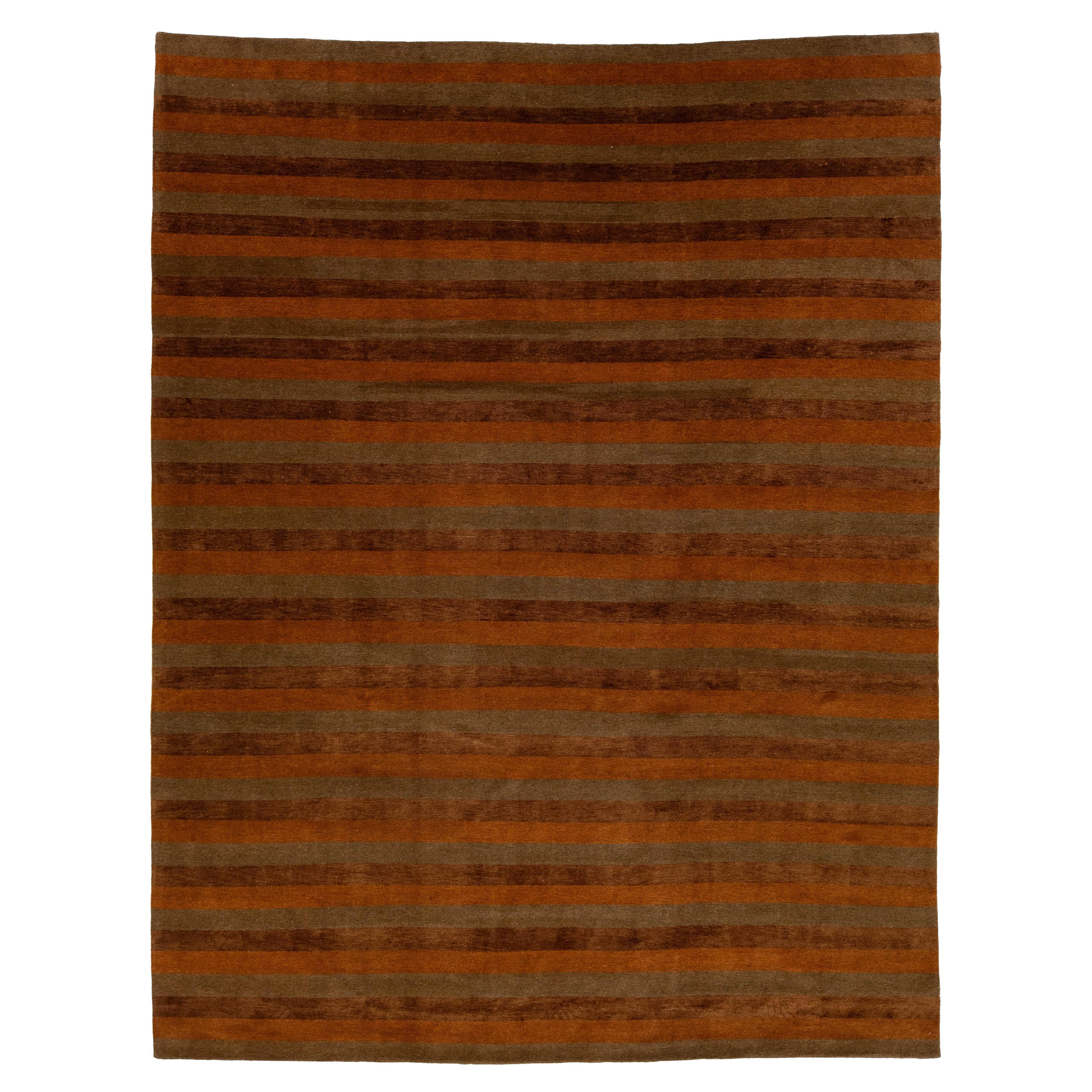 10 x 13 Tapis tibétain contemporain en laine et soie à rayures dans les tons de terre en vente