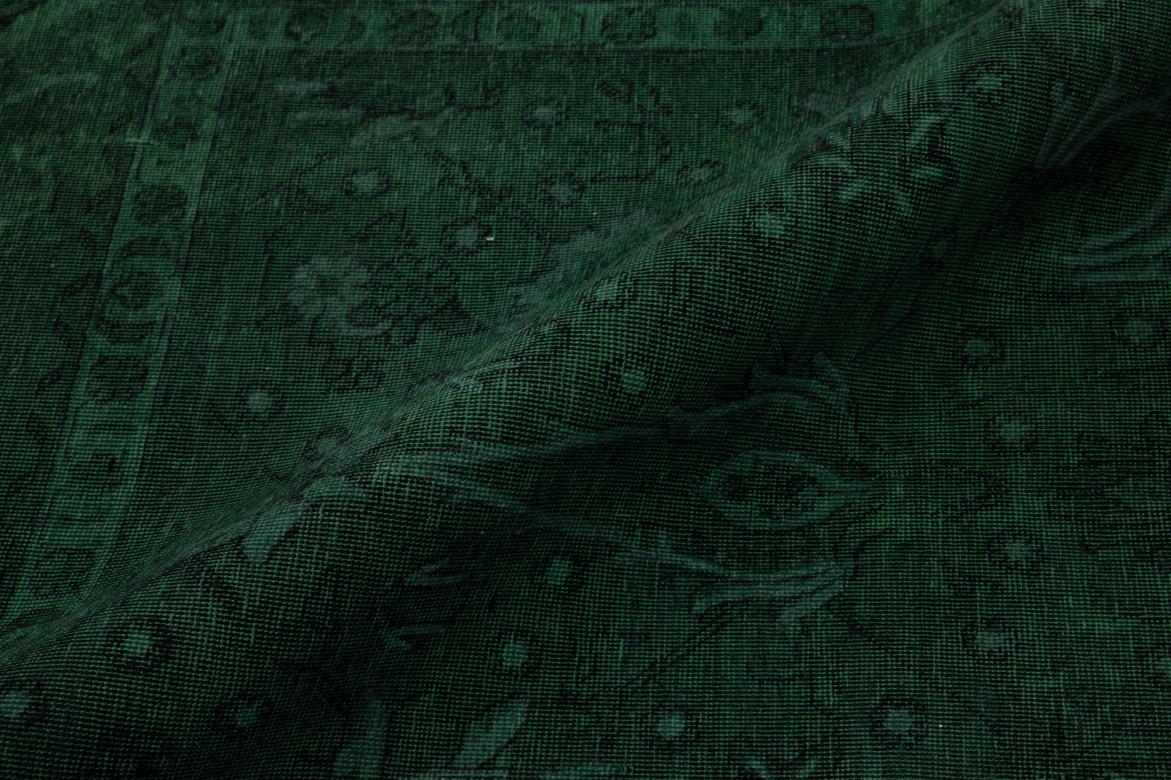 Islamico 10 x 13 Tappeto in lana persiana tinta di verde con disegni floreali in vendita