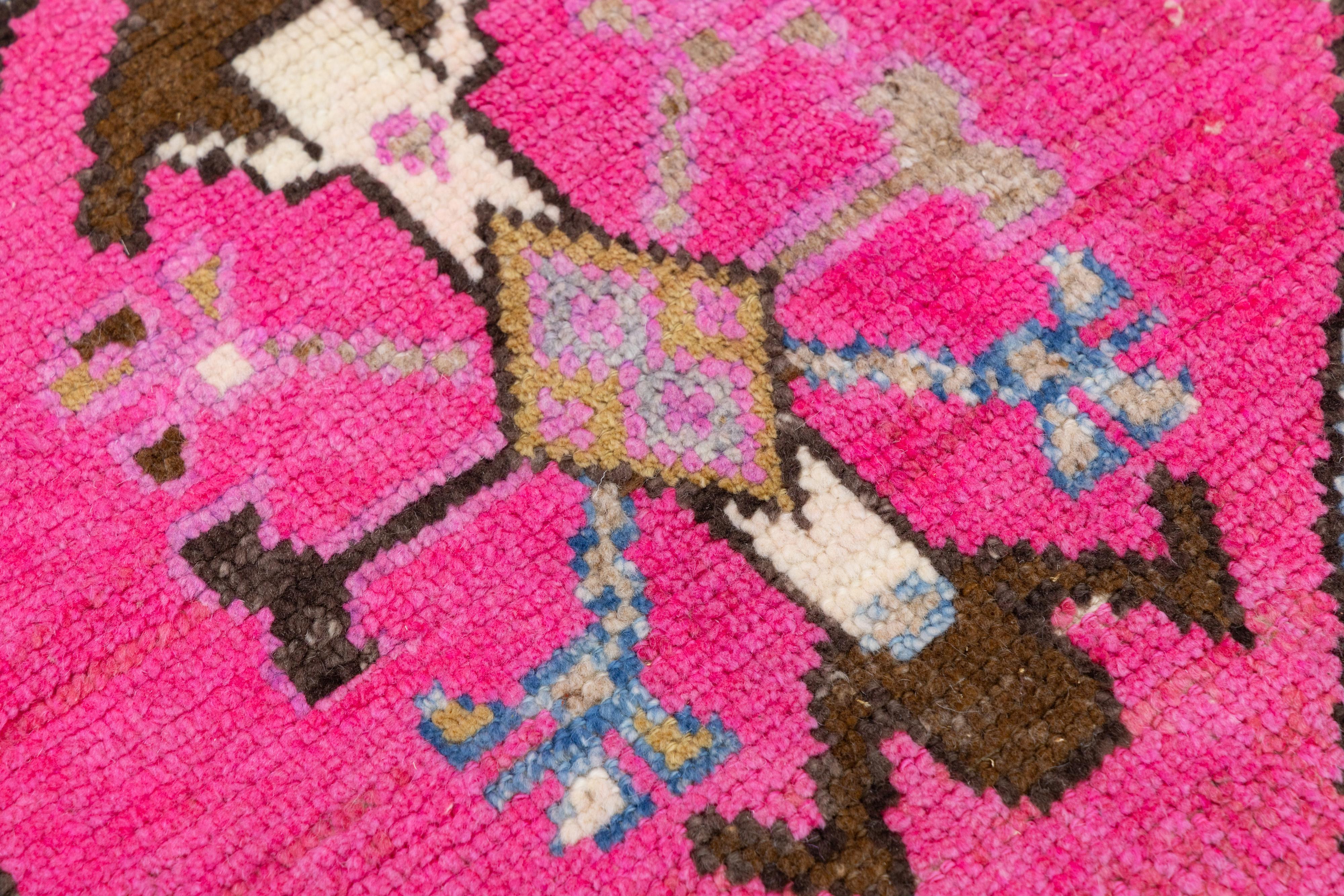 Annodato a mano 10 x 13 Tappeto moderno in lana turca Kars, realizzato a mano, di colore marrone chiaro in vendita