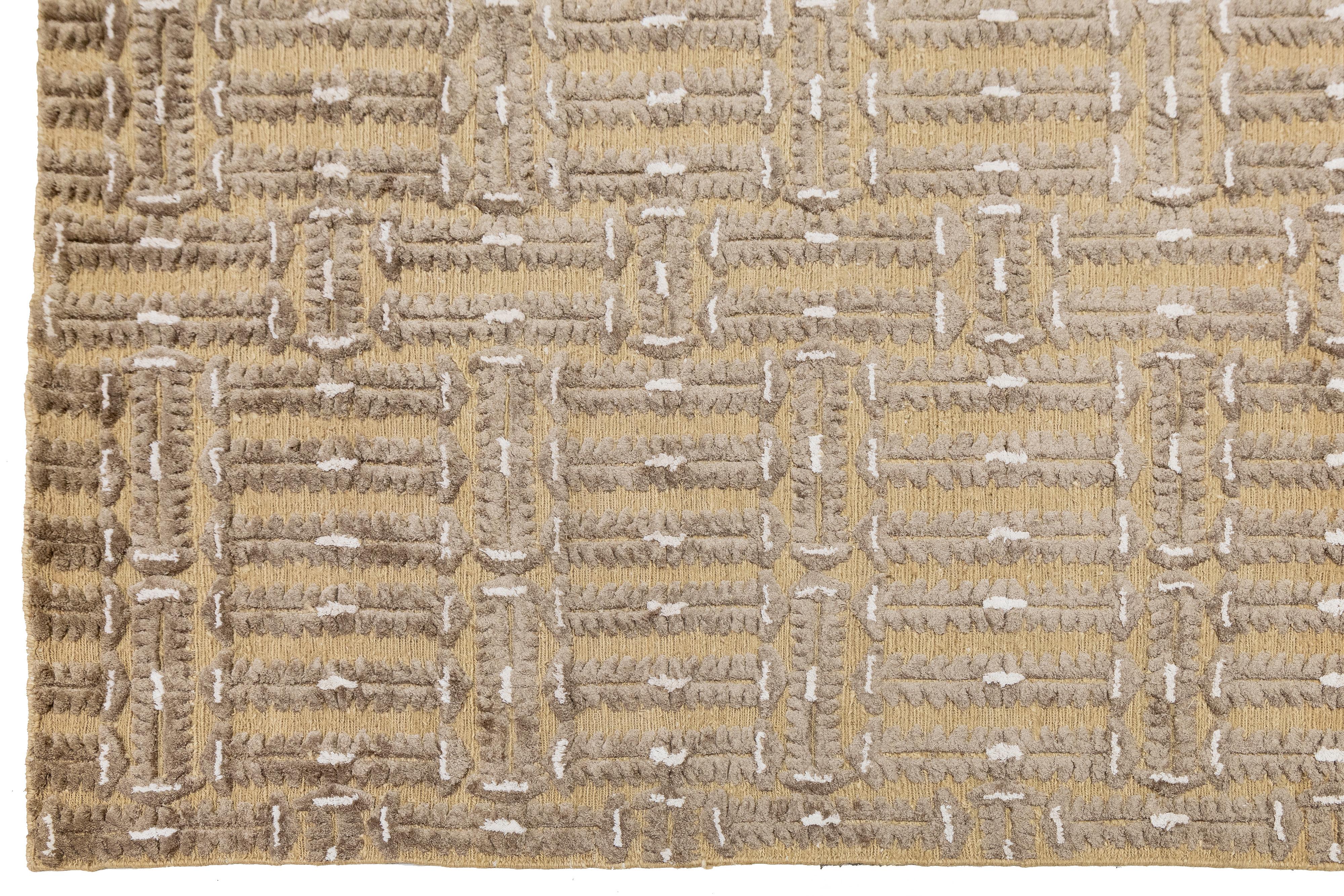 10 x 14 Contemporary Soumak Tan Wool And Jute Rug Handmade Geometric In New Condition For Sale In Norwalk, CT