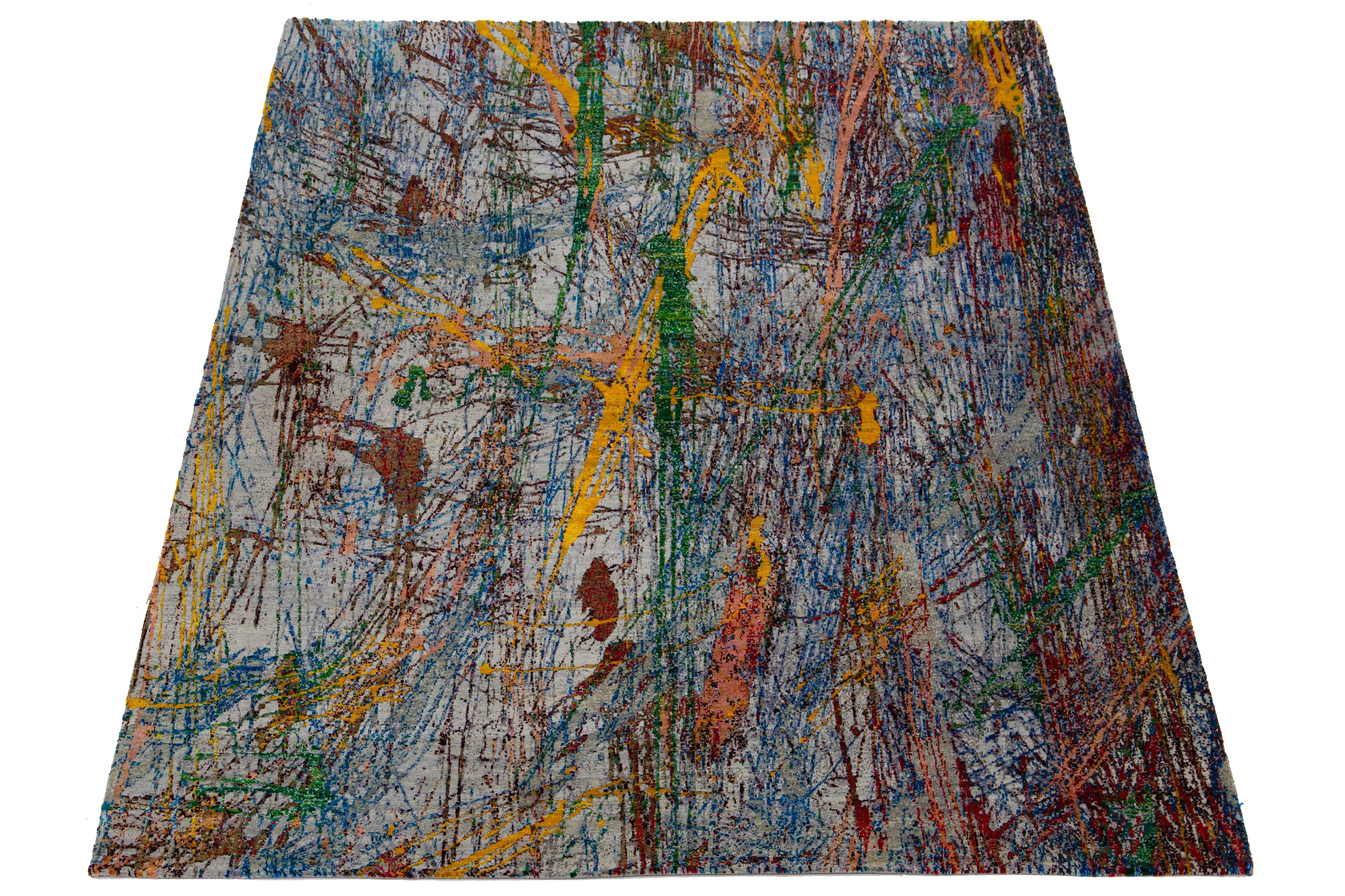10 x 14 Tappeto contemporaneo in lana e seta con disegno astratto multicolore In condizioni Nuovo in vendita a Norwalk, CT