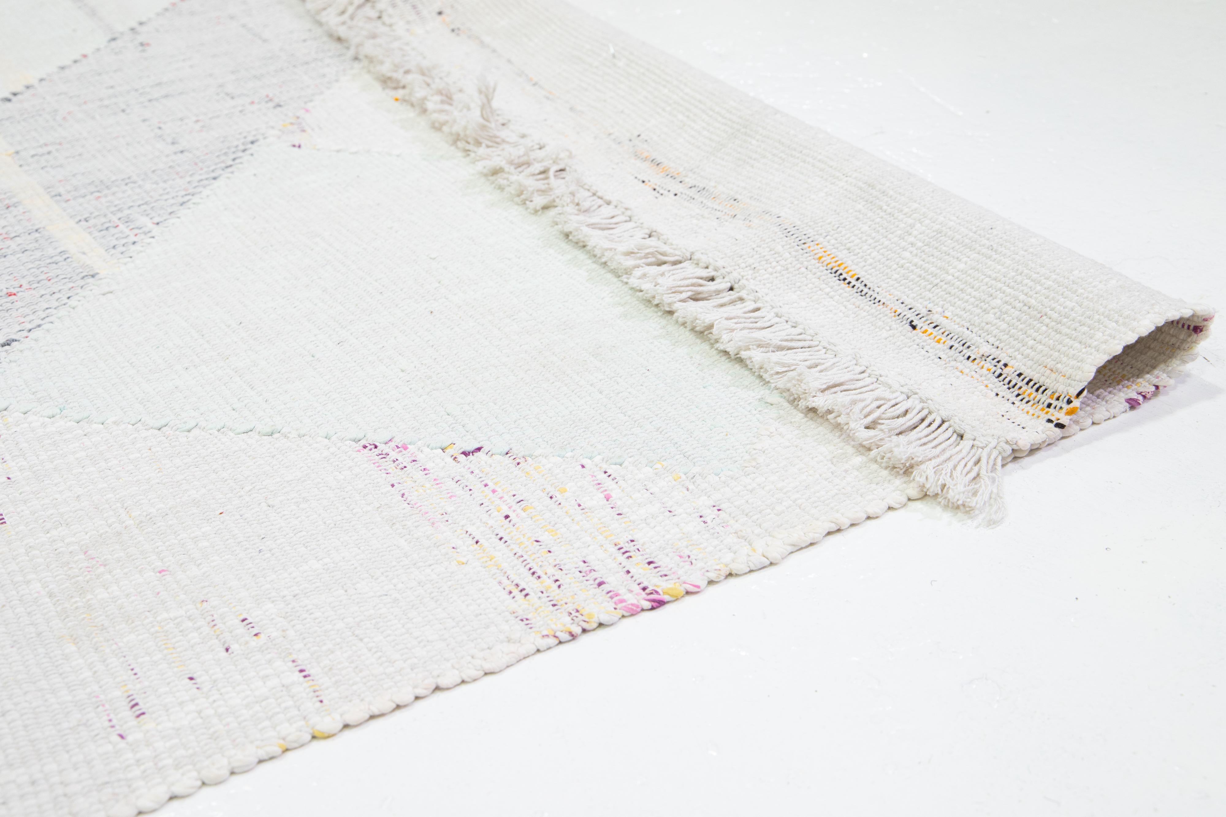 10 x 14 Moderner abstrakter Flachgewebe-Kelim-Teppich aus Wolle in gedeckter Farbe im Zustand „Neu“ im Angebot in Norwalk, CT