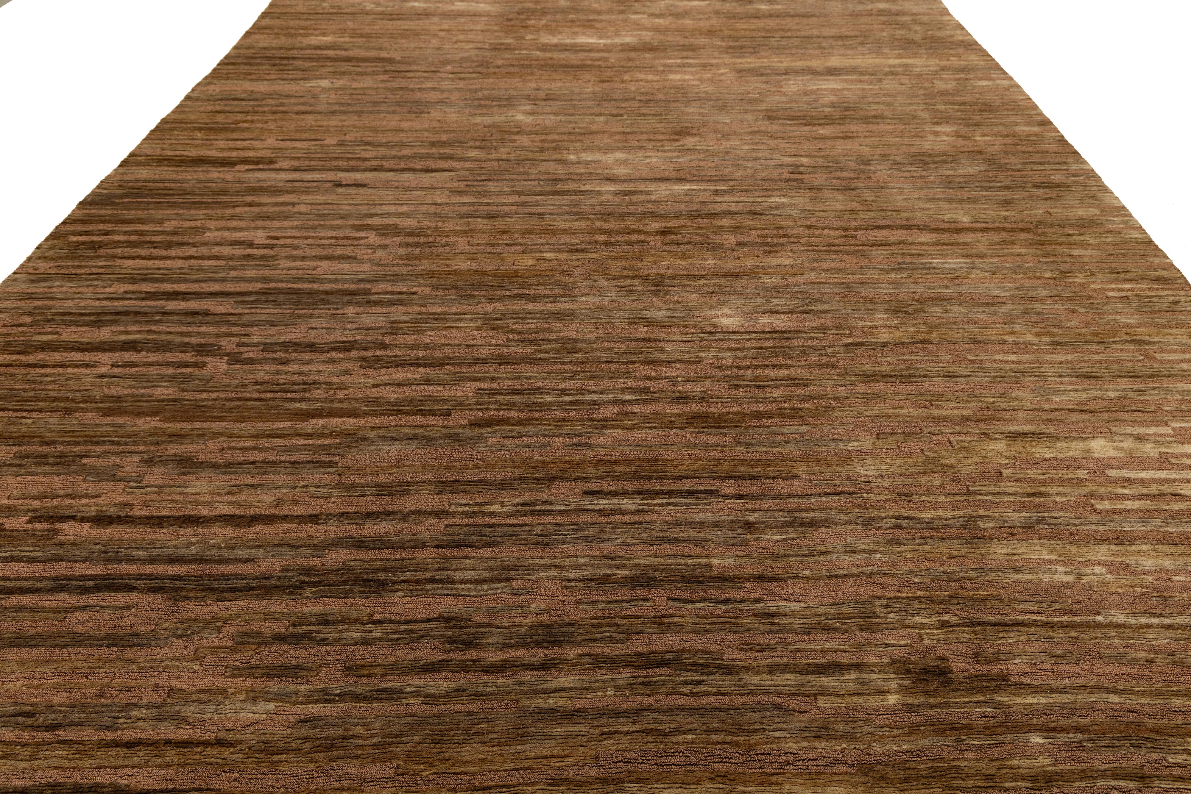 10 x 14 Modern Brown Wool and Jute Rug With Abstract Design Lana en venta