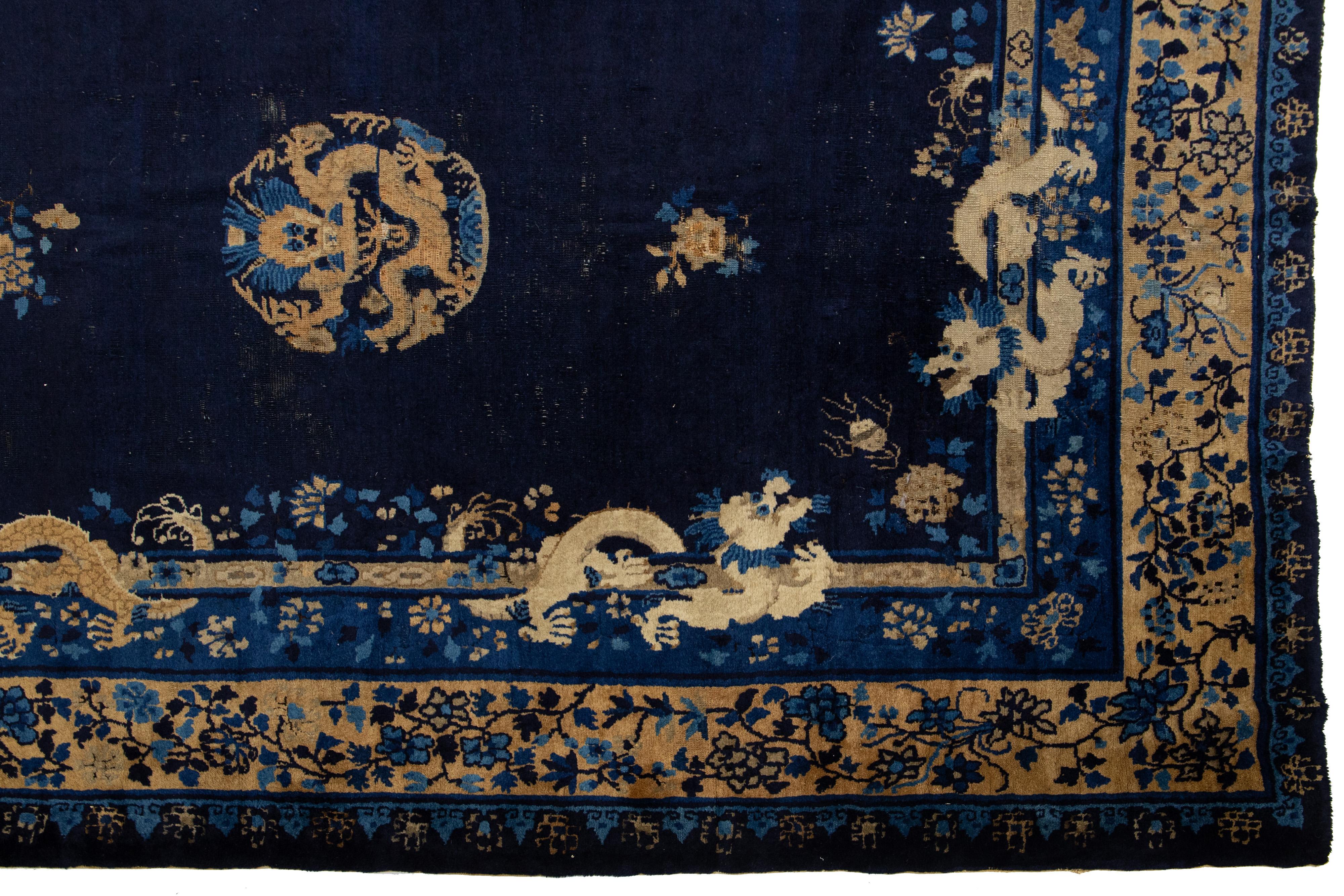 10 x 15 Alfombra china antigua hecha a mano de lana tradicional de Pekín en azul en venta 2