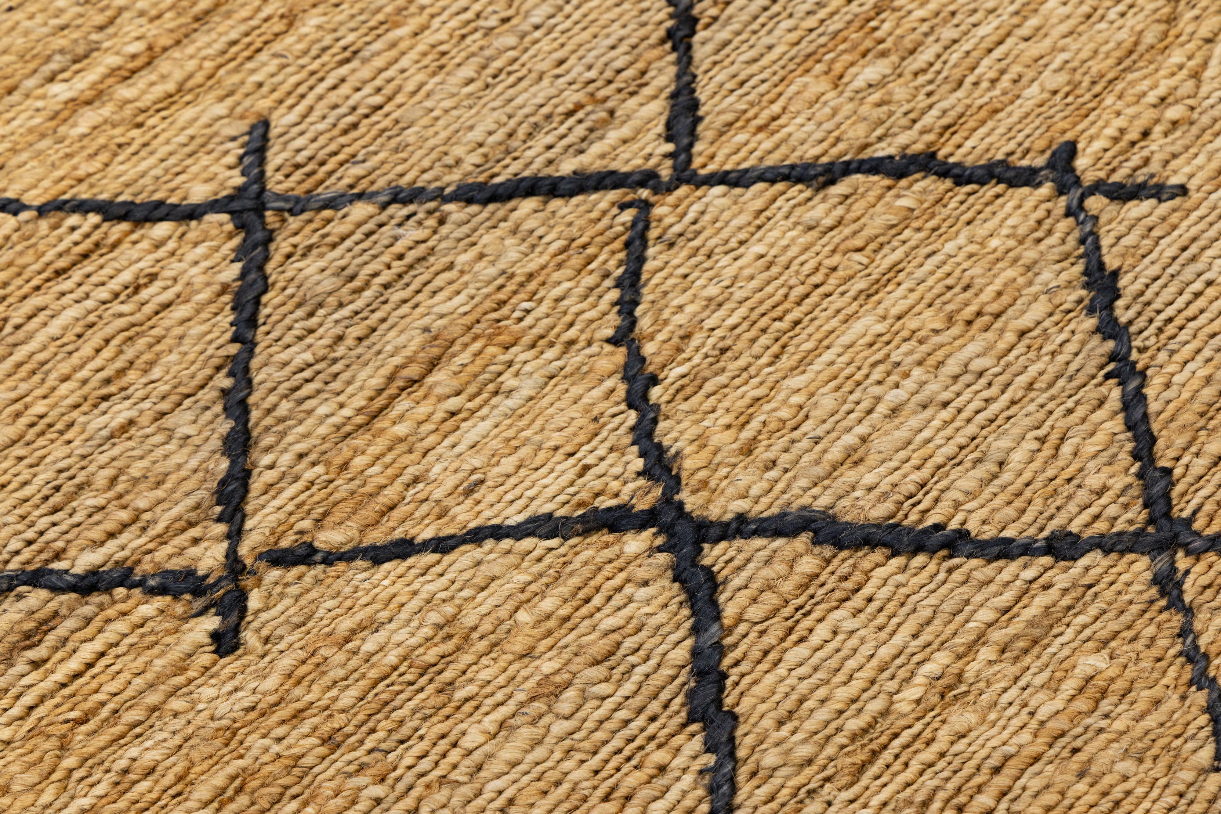 10 x 15 Contemporary Soumak Handmade Geometric Jute Rug In Tan Color In New Condition For Sale In Norwalk, CT