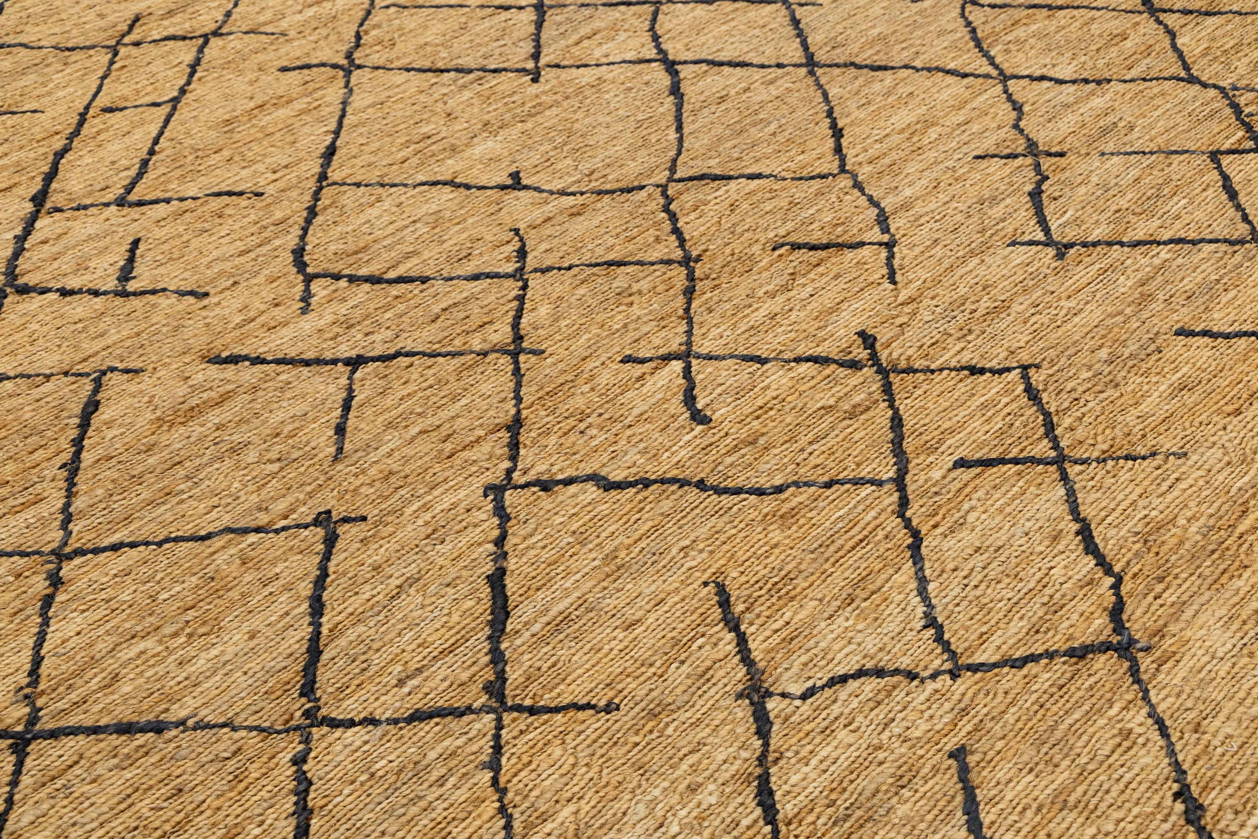 10 x 15 Contemporary Soumak Handmade Geometric Jute Rug In Tan Color For Sale 2