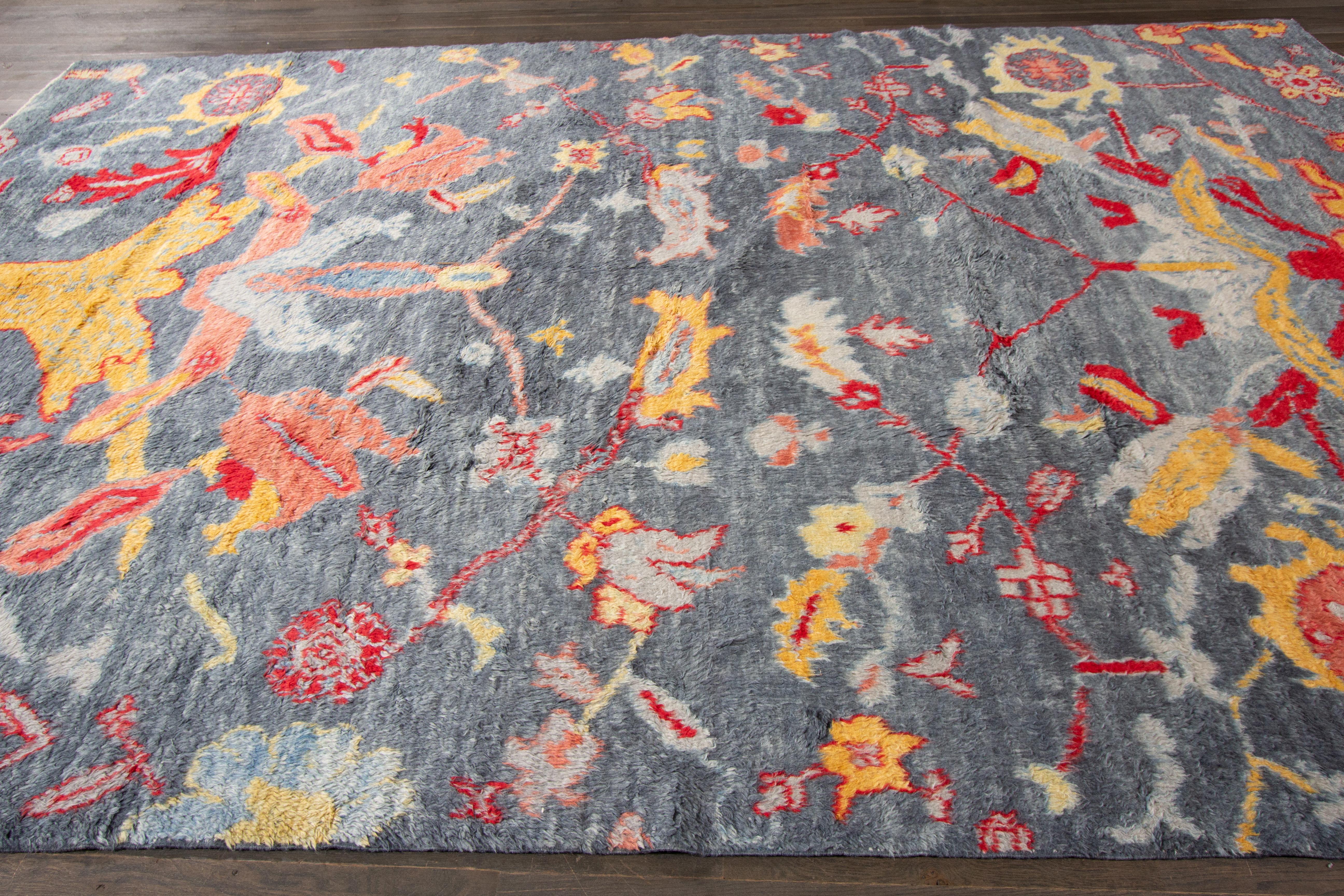 10 x 15 Moderner Wollteppich im marokkanischen Stil in Blau mit Blumenmuster im Angebot 3