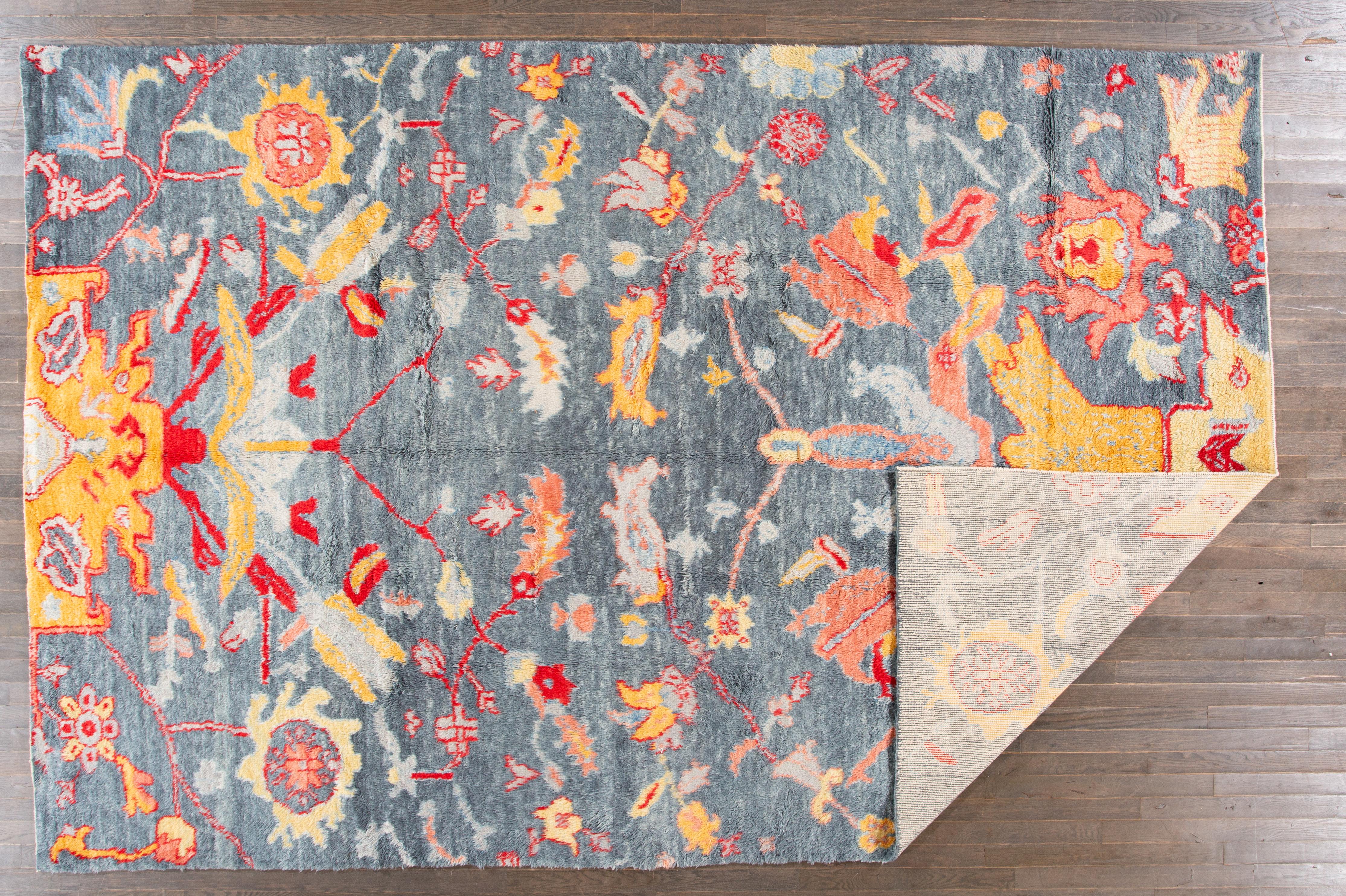 10 x 15 Moderner Wollteppich im marokkanischen Stil in Blau mit Blumenmuster im Angebot 2