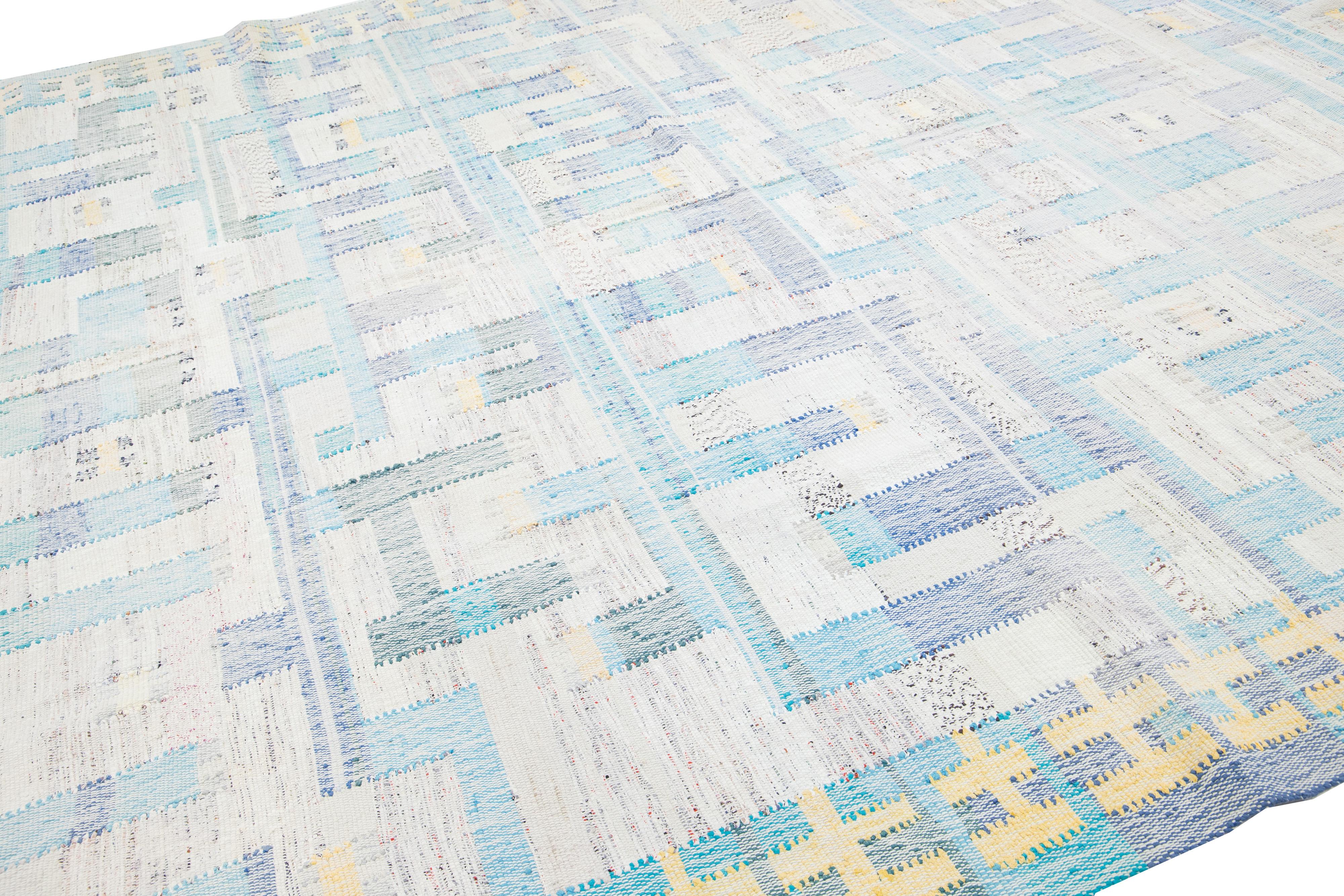 10 x 16 Contemporary kilim Wool rug In Beige And Blue With Abstract Design For Sale 4