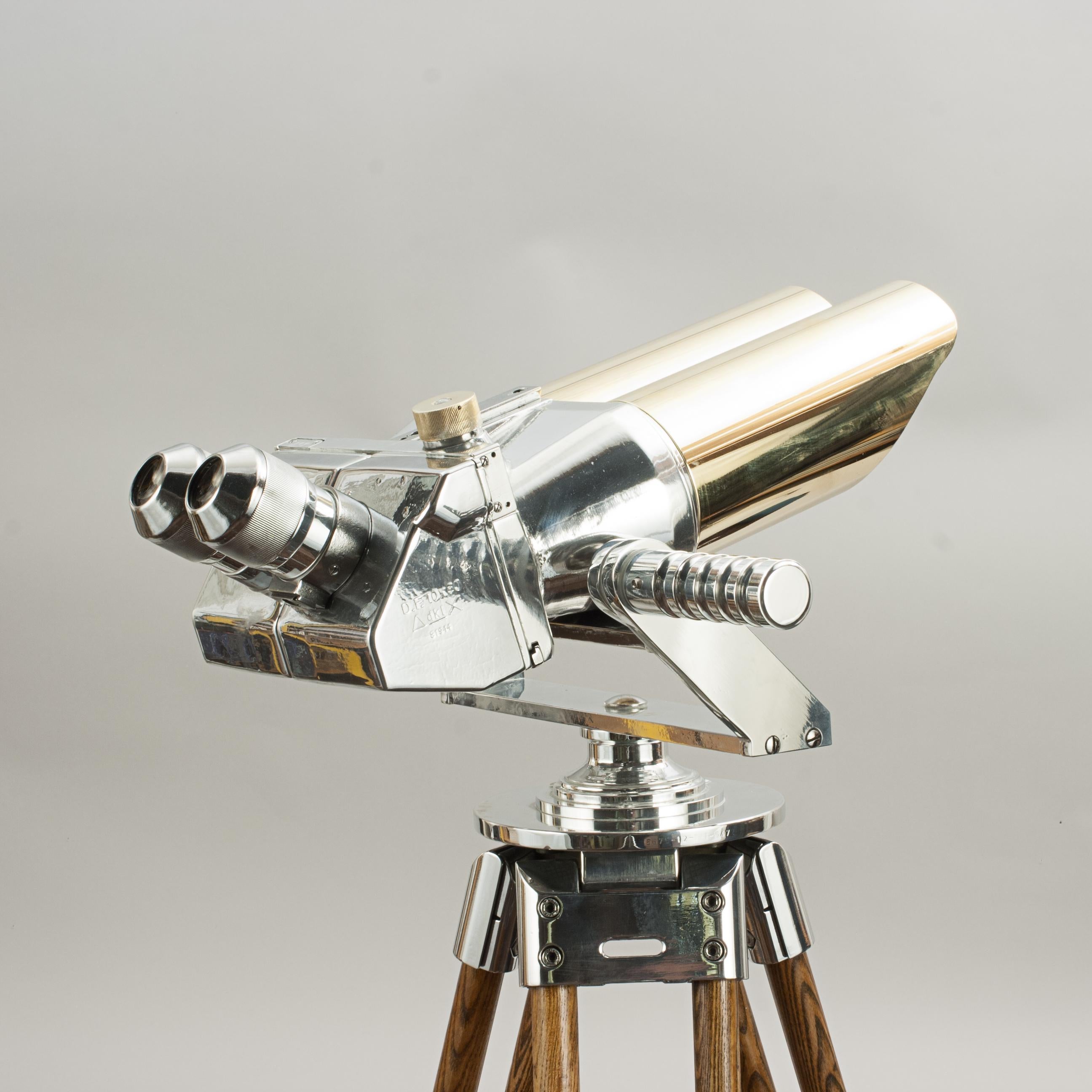 20th Century WWII Josef Schneider Flakglass Observation Binoculars