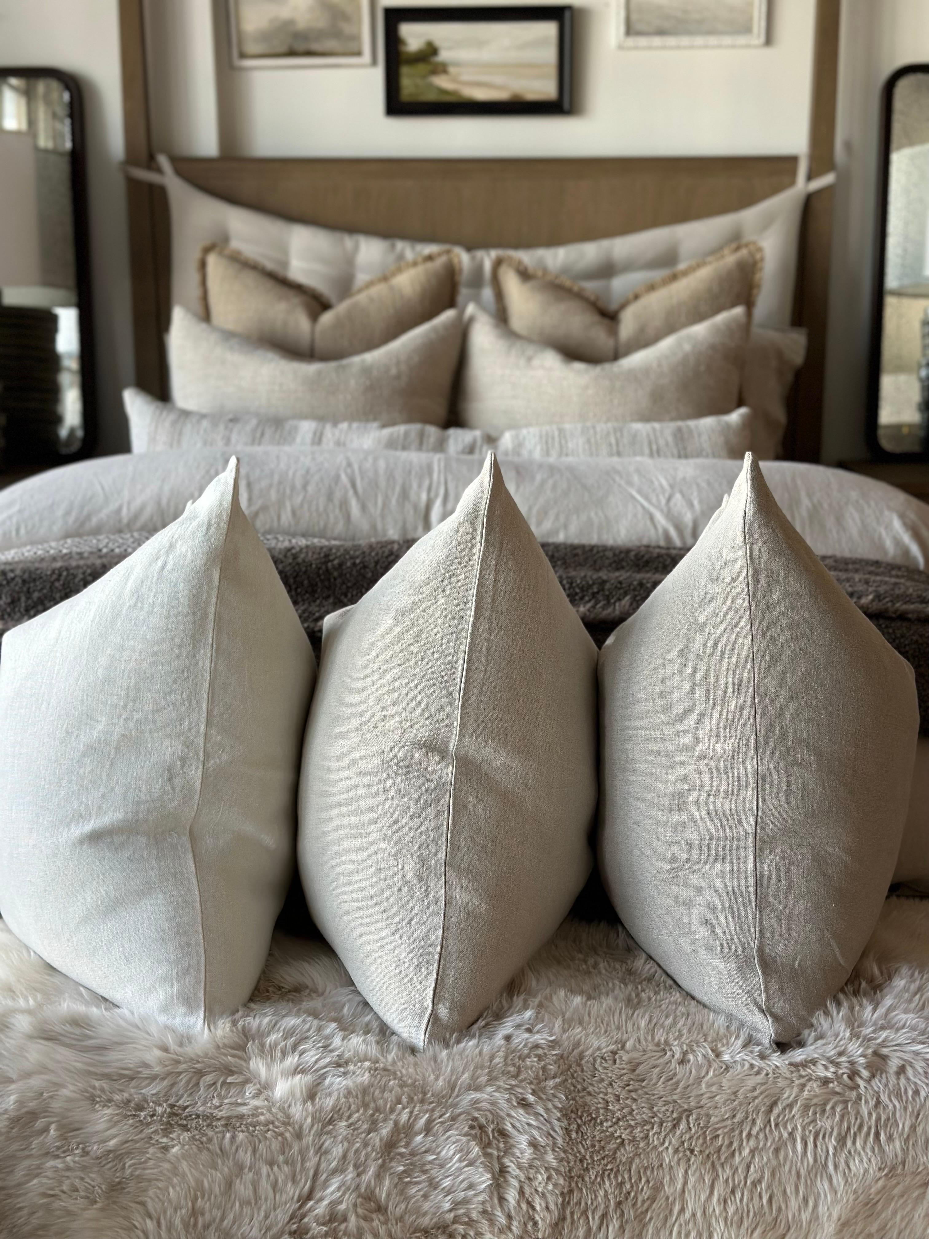 100% Belgium Linen Oyster White Pillow with Down Feather Insert For Sale 2