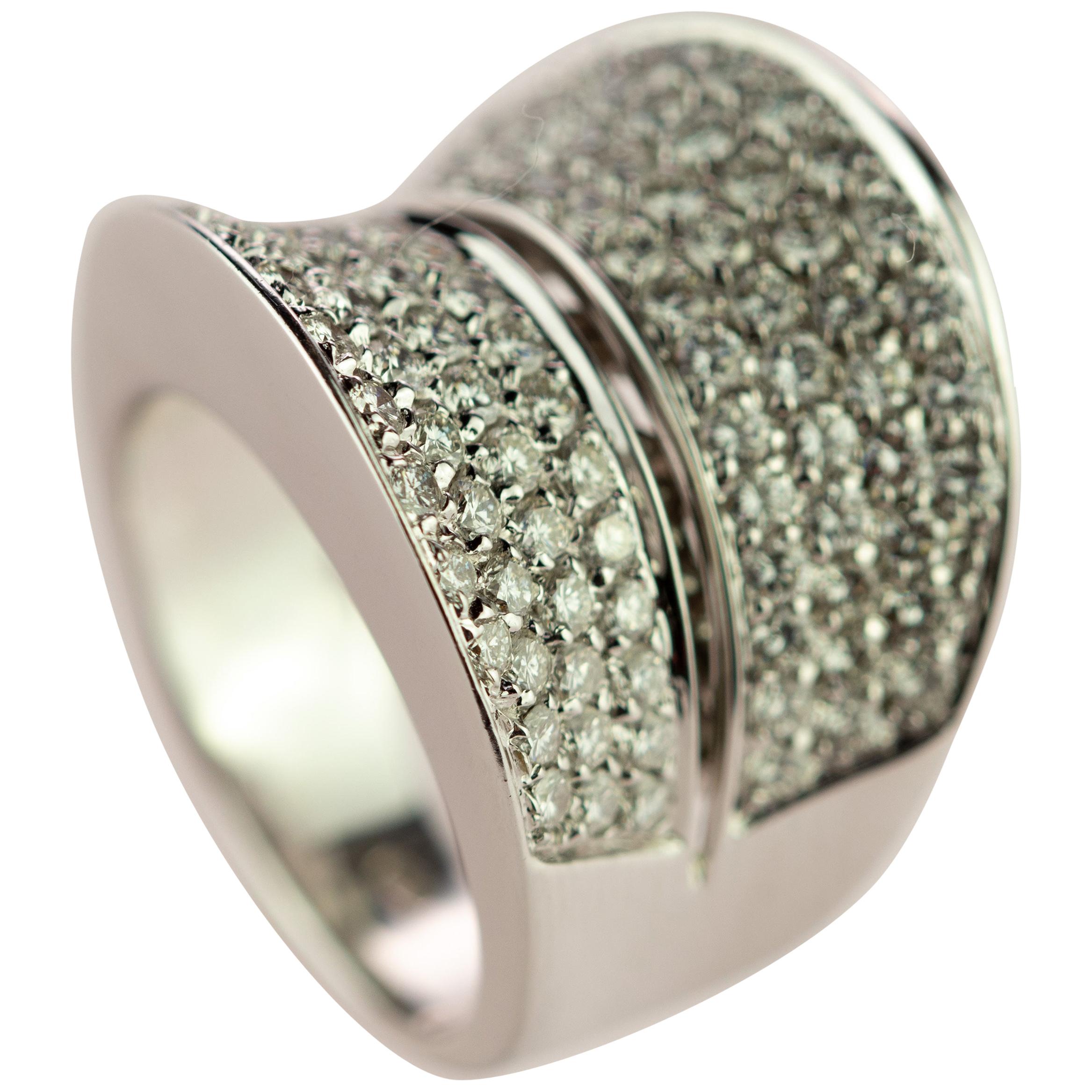 100 Brillant Diamant 18 Karat Weißgold Cluster Kuppelring AIG zertifizierter Ring