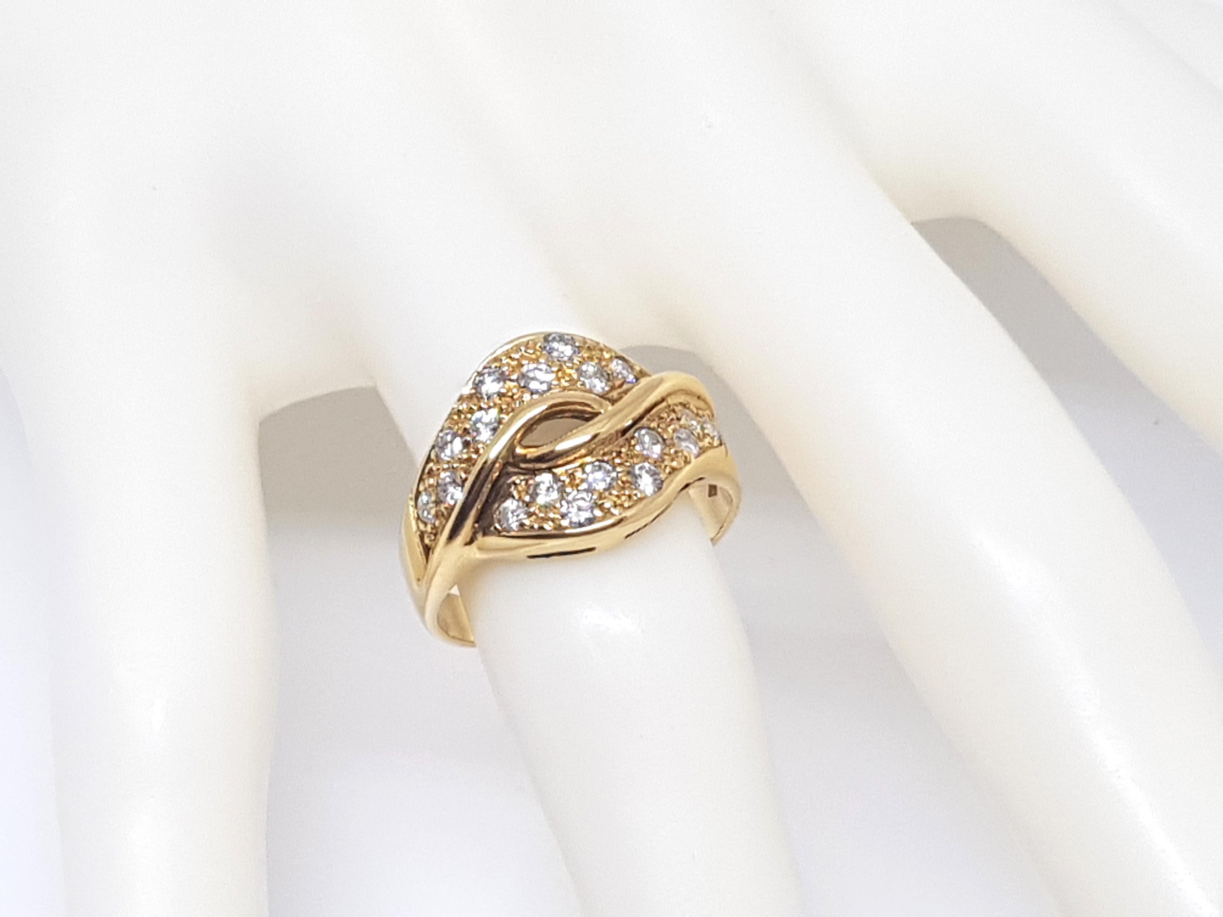 1.00 Carat 18 Karat Yellow Gold Diamond Ring For Sale 3