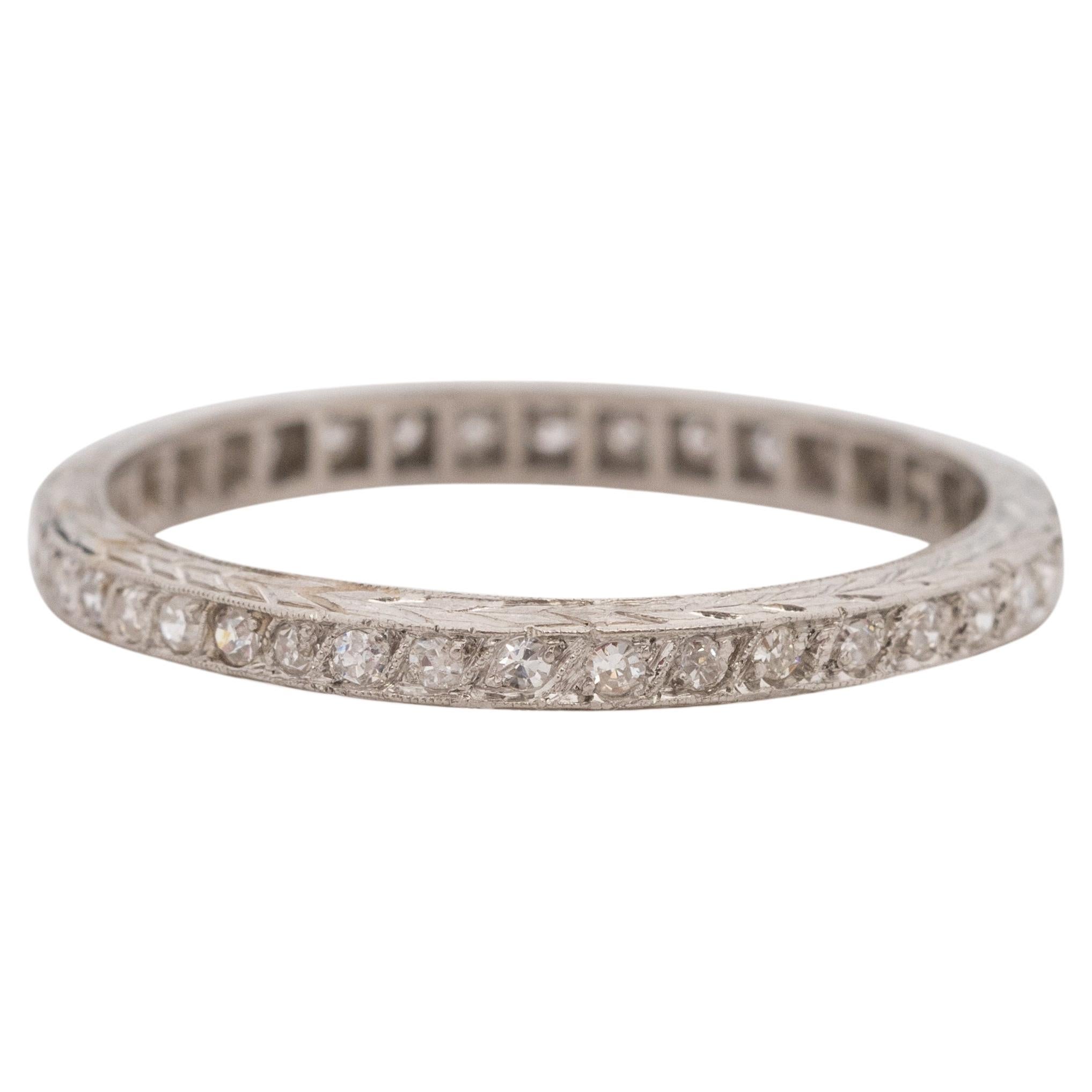 1.00 Carat Art Deco Diamond Platinum Engagement Ring For Sale