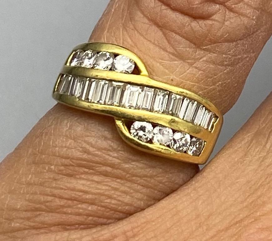 Contemporary 1.00 Carat Baguette Diamond Band Ring 18 Karat Yellow Gold