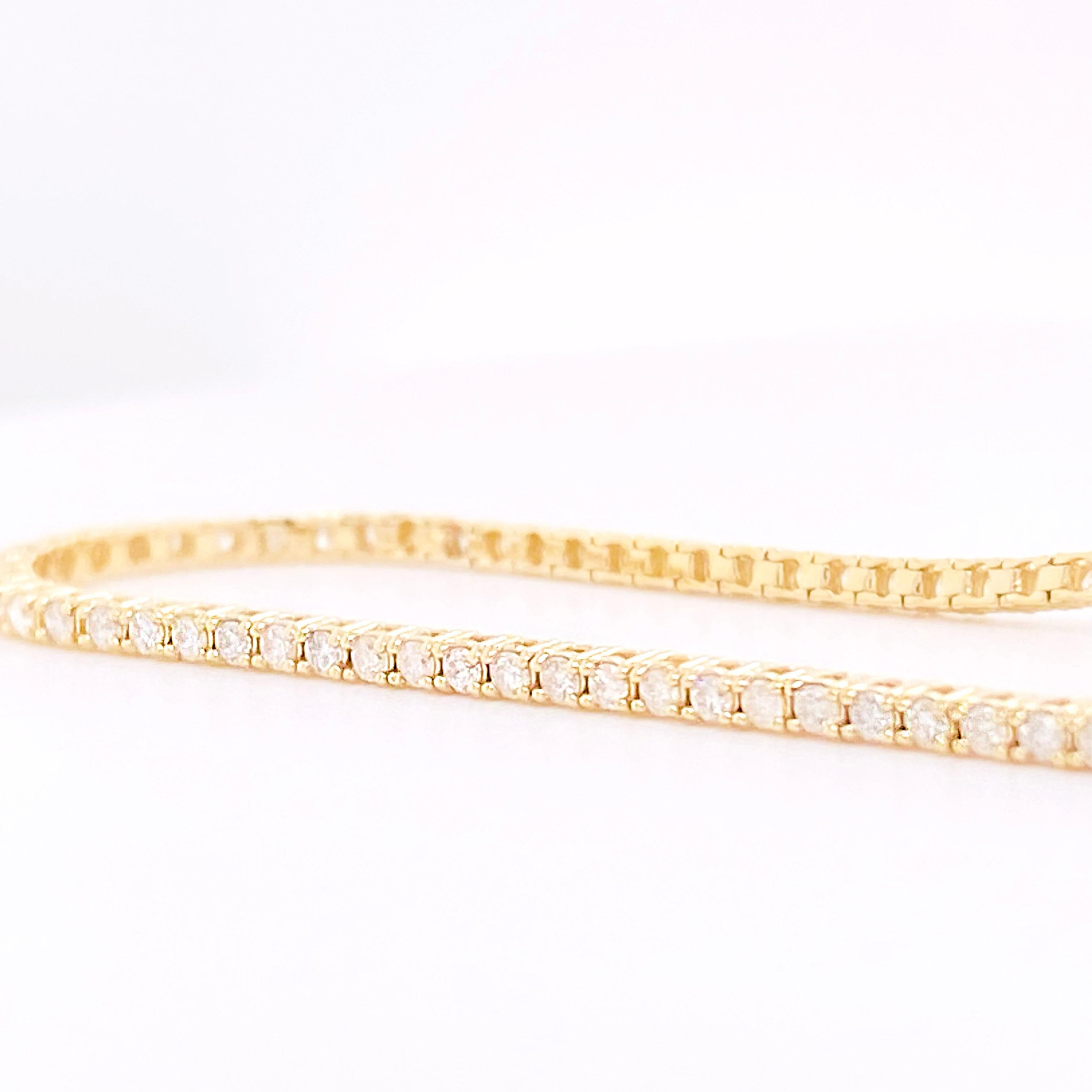 Contemporain Bracelet tennis en or jaune 14 carats avec 103 diamants ronds de 1,00 carat en vente