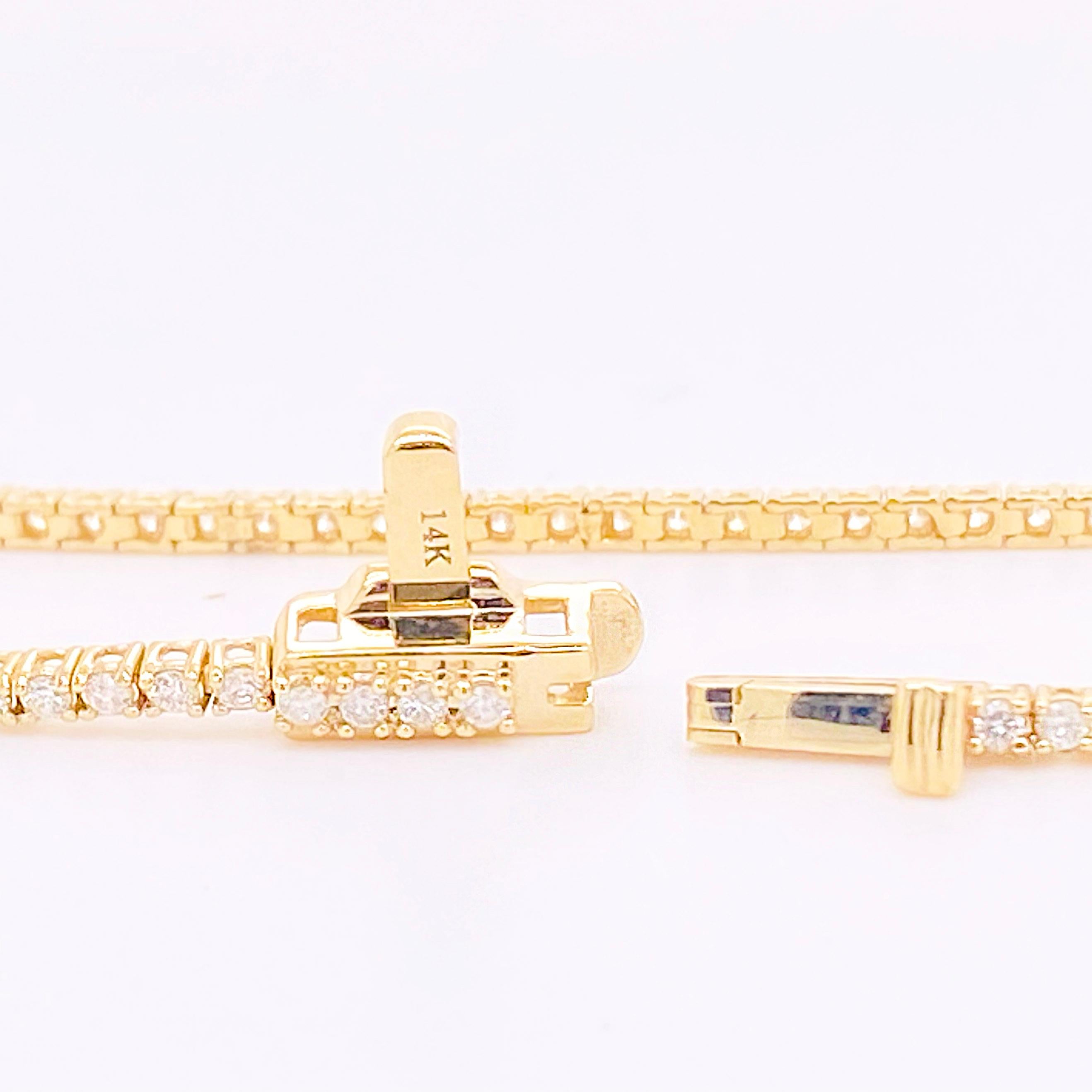 Contemporary 1.00 Carat Bracelet Tennis Bracelet w 103 Round Diamonds 14 Karat Yellow Gold For Sale