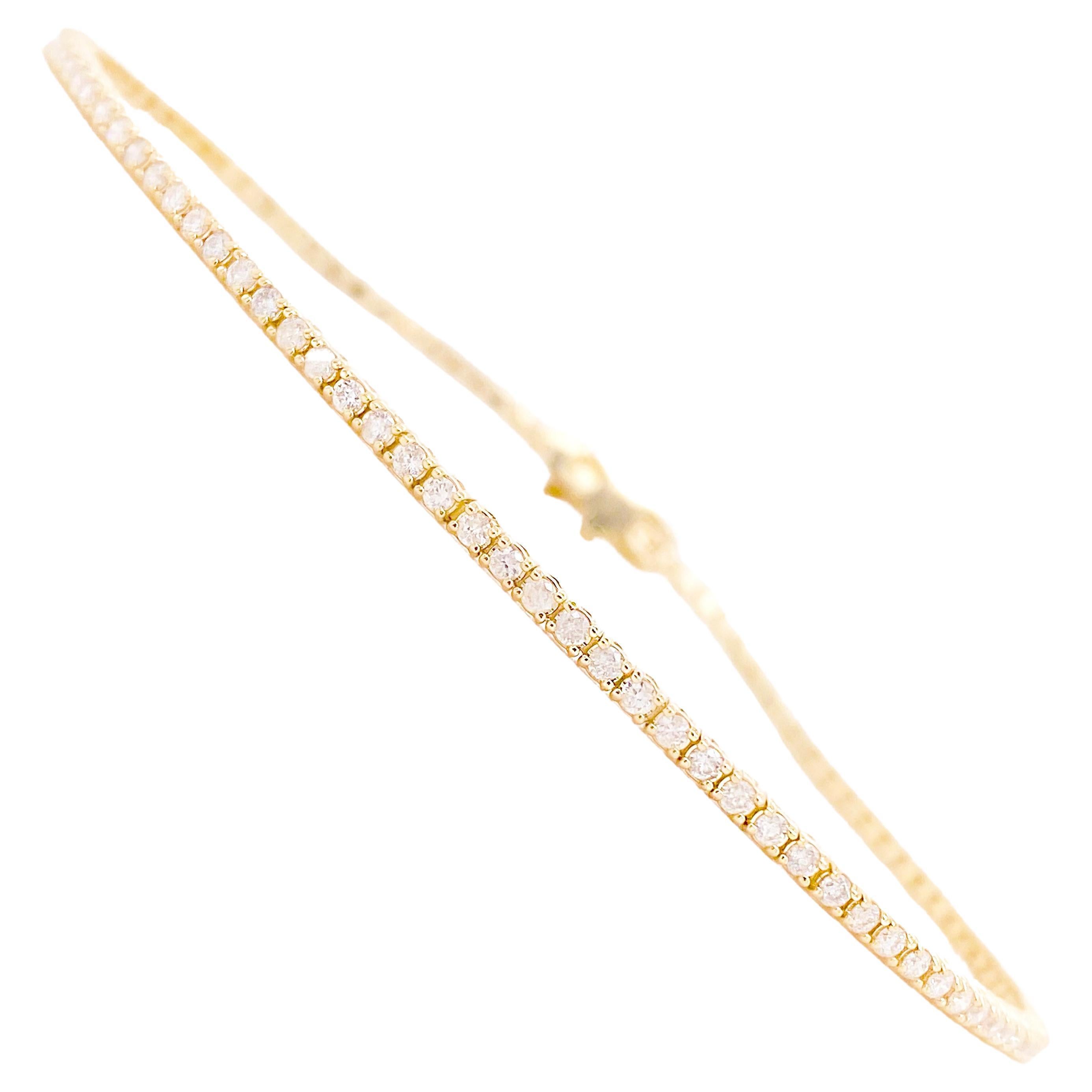 Bracelet tennis en or jaune 14 carats avec 103 diamants ronds de 1,00 carat en vente